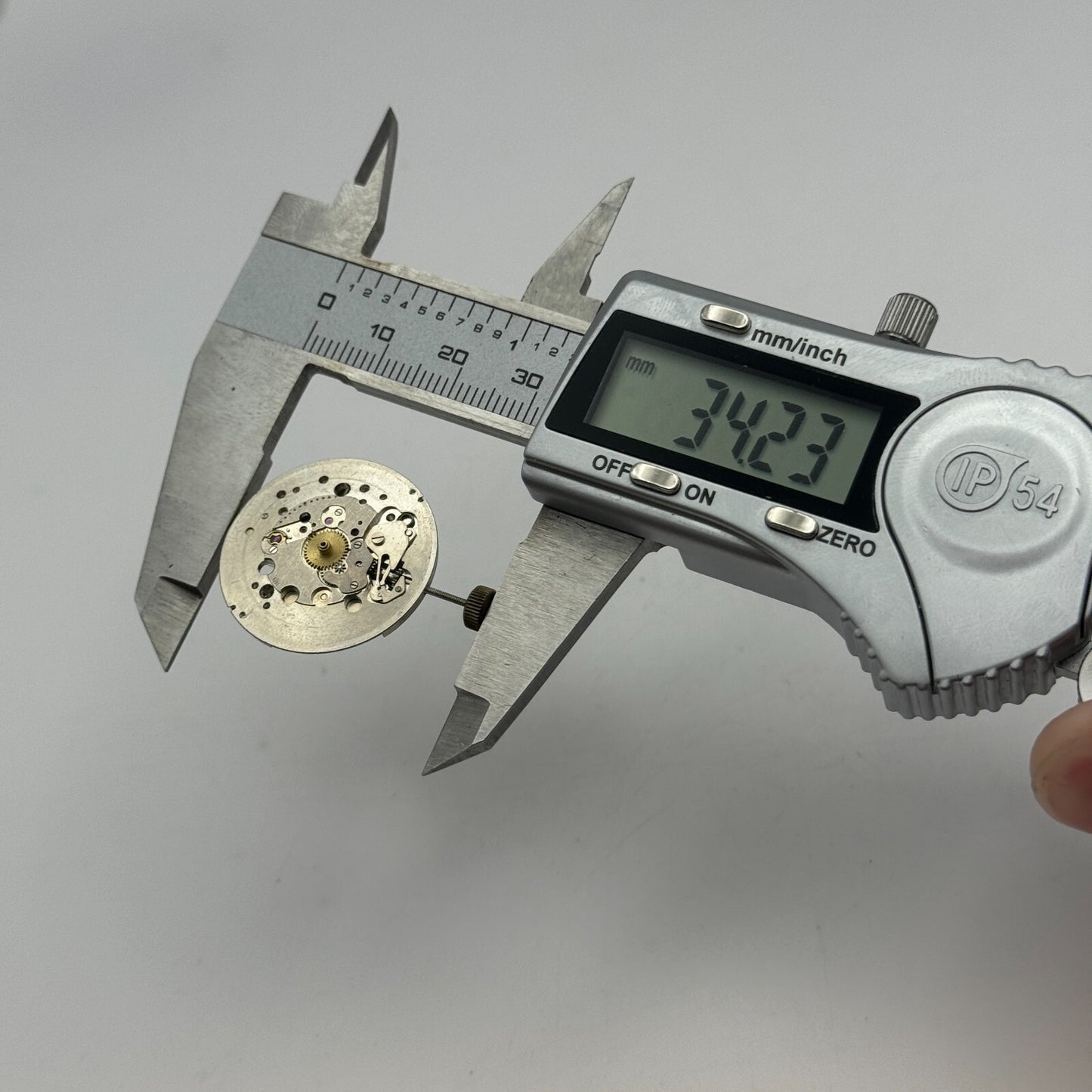 26mm Silvana Cal 240 17 Jewels Vintage Manual Wind Swiss Watch Movement PARTS