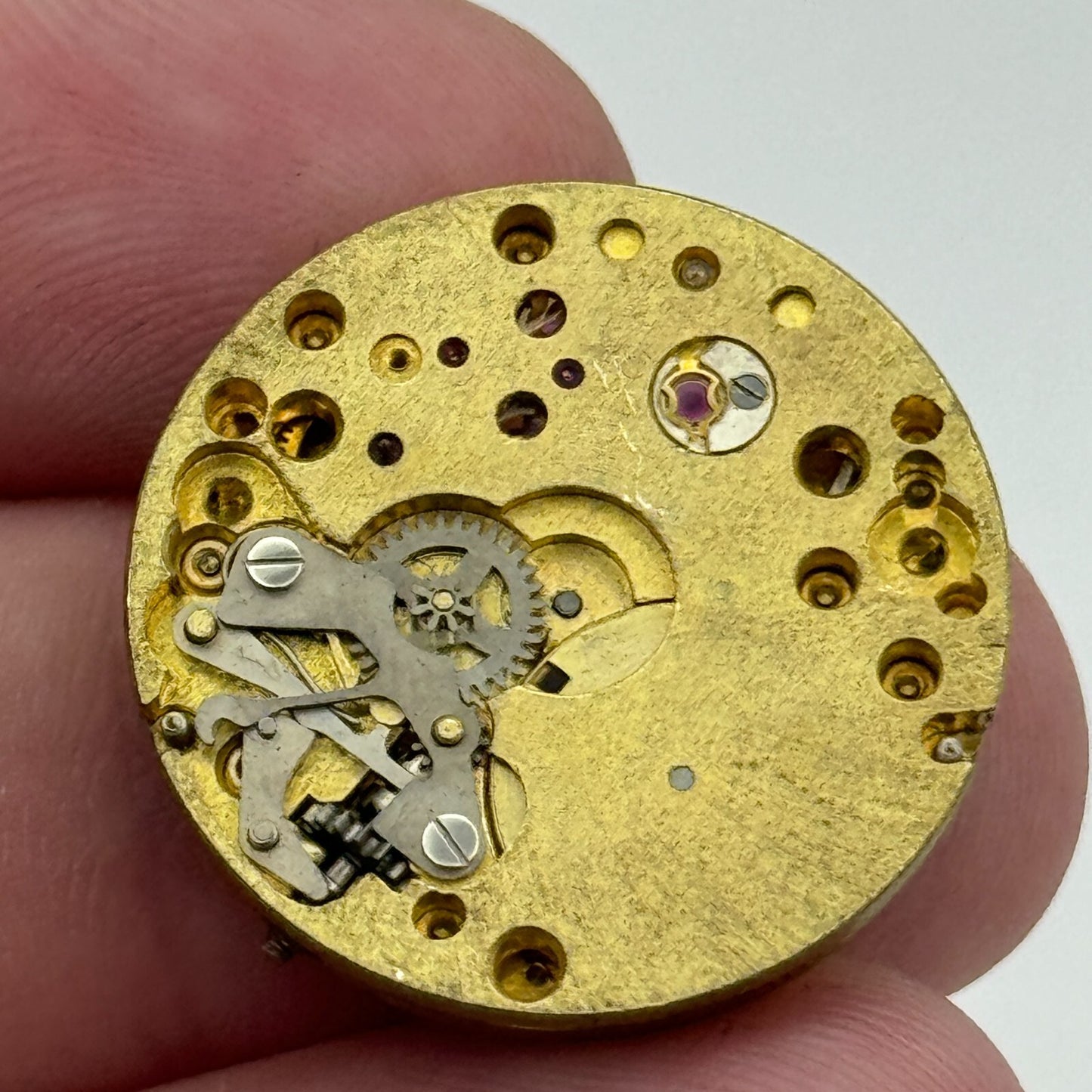 23.6mm West End Watch Co W 707 Manual Wind Watch Movement Swiss Vintage PARTS