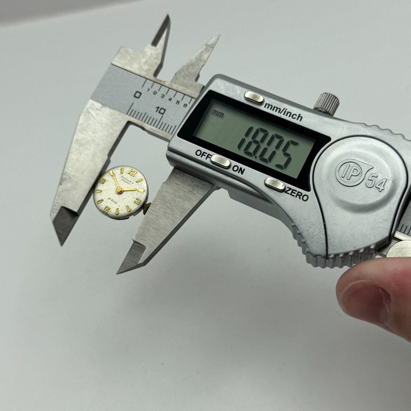 15.9mm Running ETA 2410 Rotary Maximus 415 Manual Wind Swiss Watch Movement