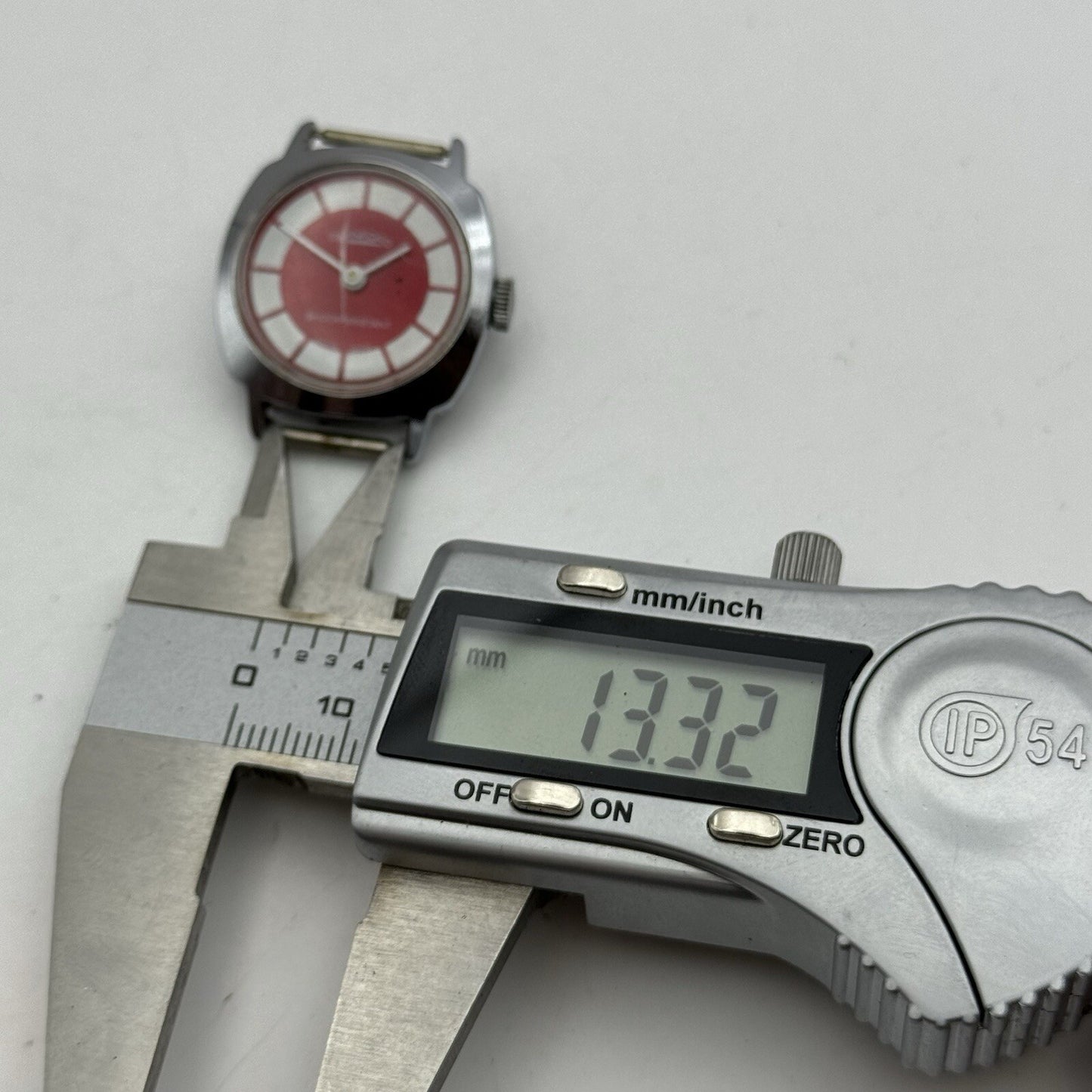 26mm Ladies Manual Wind Glynford Basis Red DialSwiss Watch FOR PARTS TO RESTORE