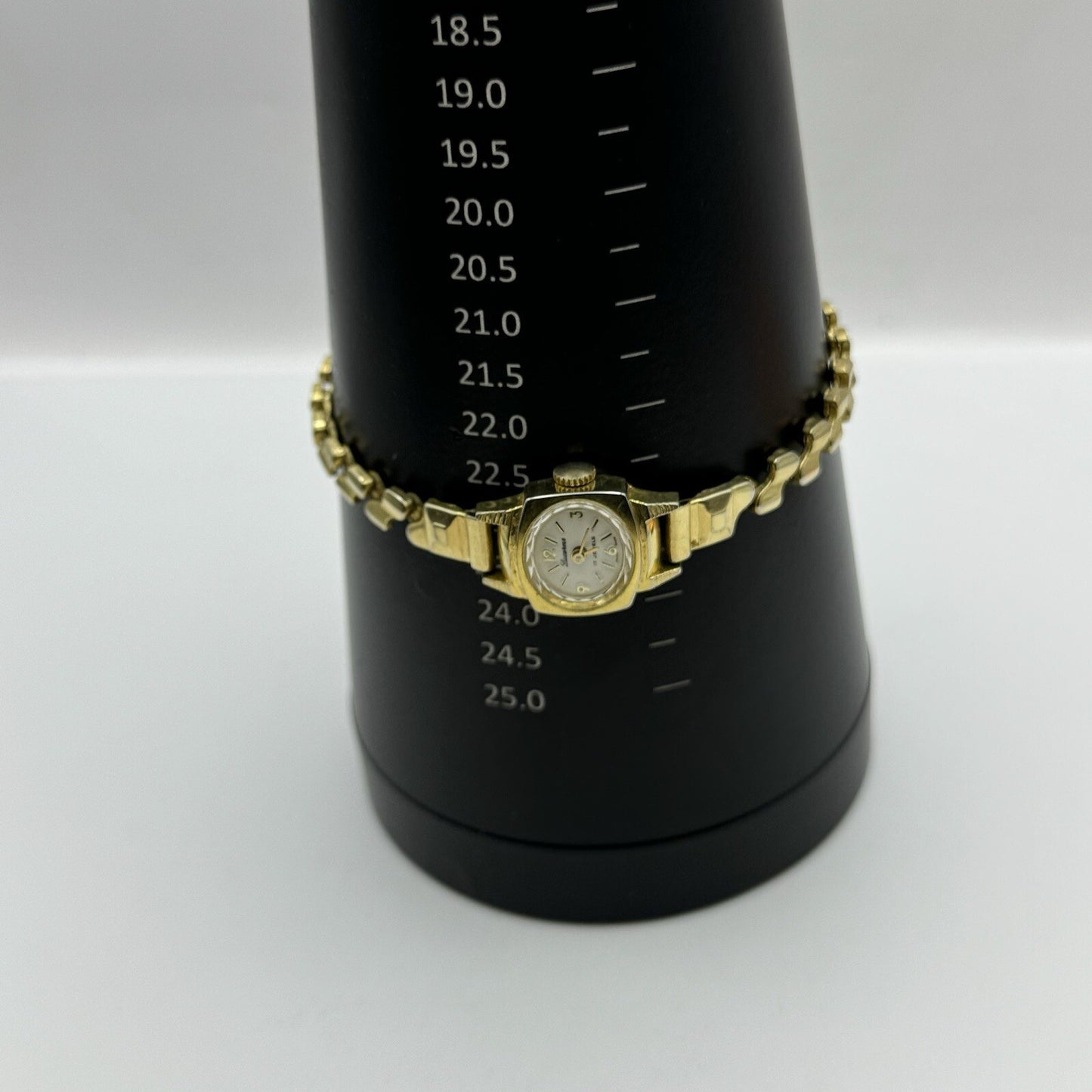17mm WORKING Vintage Ladies Lucerne Manual Wind Expandable Cal 5001 Mvt Watch