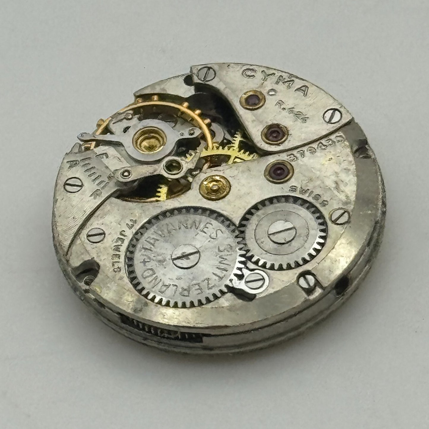 19.7mm Cyma R.424 Sub Seconds Manual Wind Watch Movement Swiss Vintage PARTS