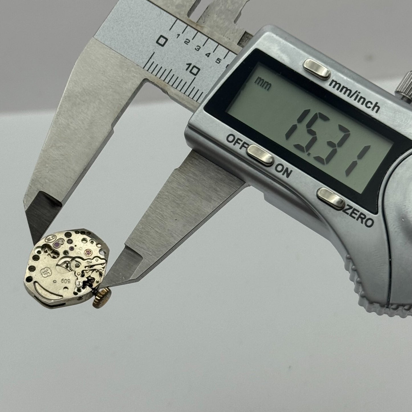 15.3mm Running Rotary FHF 609 Manual Wind 17 Jewels Swiss Watch Movement PARTS