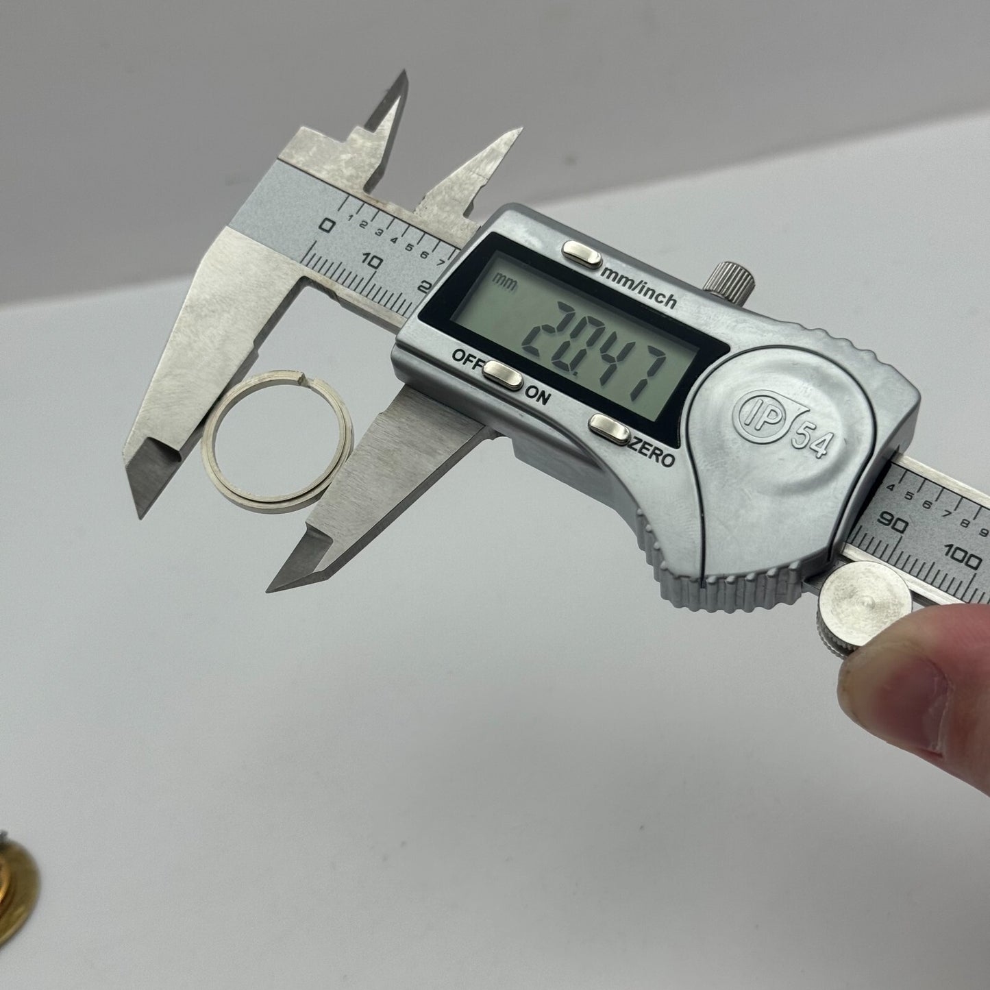 17.5mm Accurist Felsa F 4122 Manual Wind 21 Jewels Swiss Watch Movement PARTS
