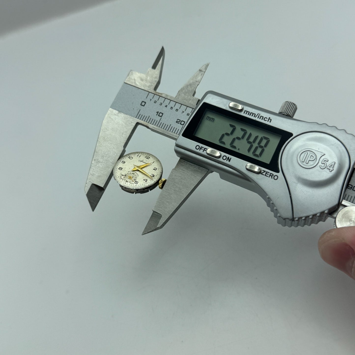 19.7mm Ladies Accurist AS 970 A Schild Manual Wind Swiss Watch Movement PARTS