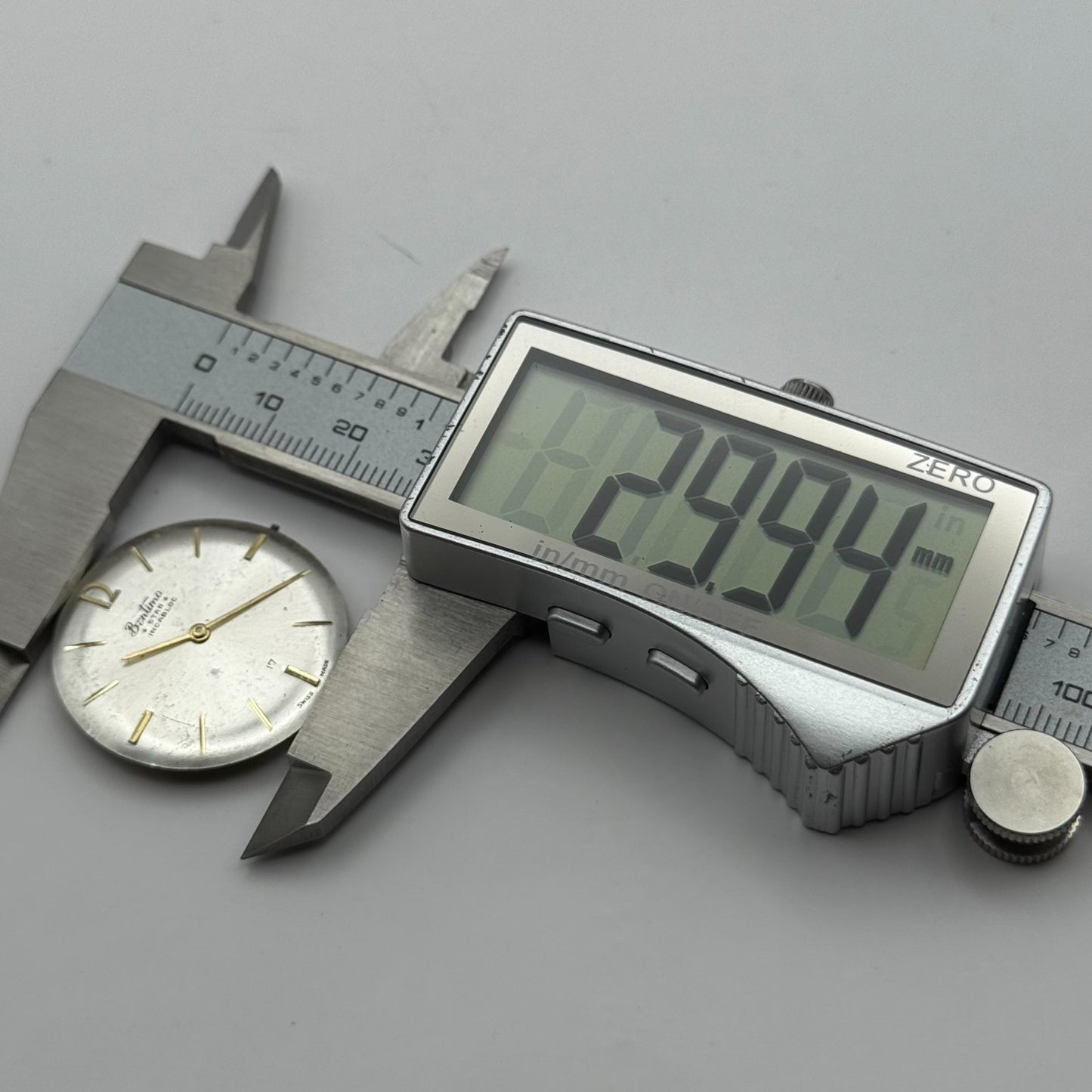 AS 1525 1526 Watch Movement Bentima Manual Wind Vintage Parts Repair 23.6mm