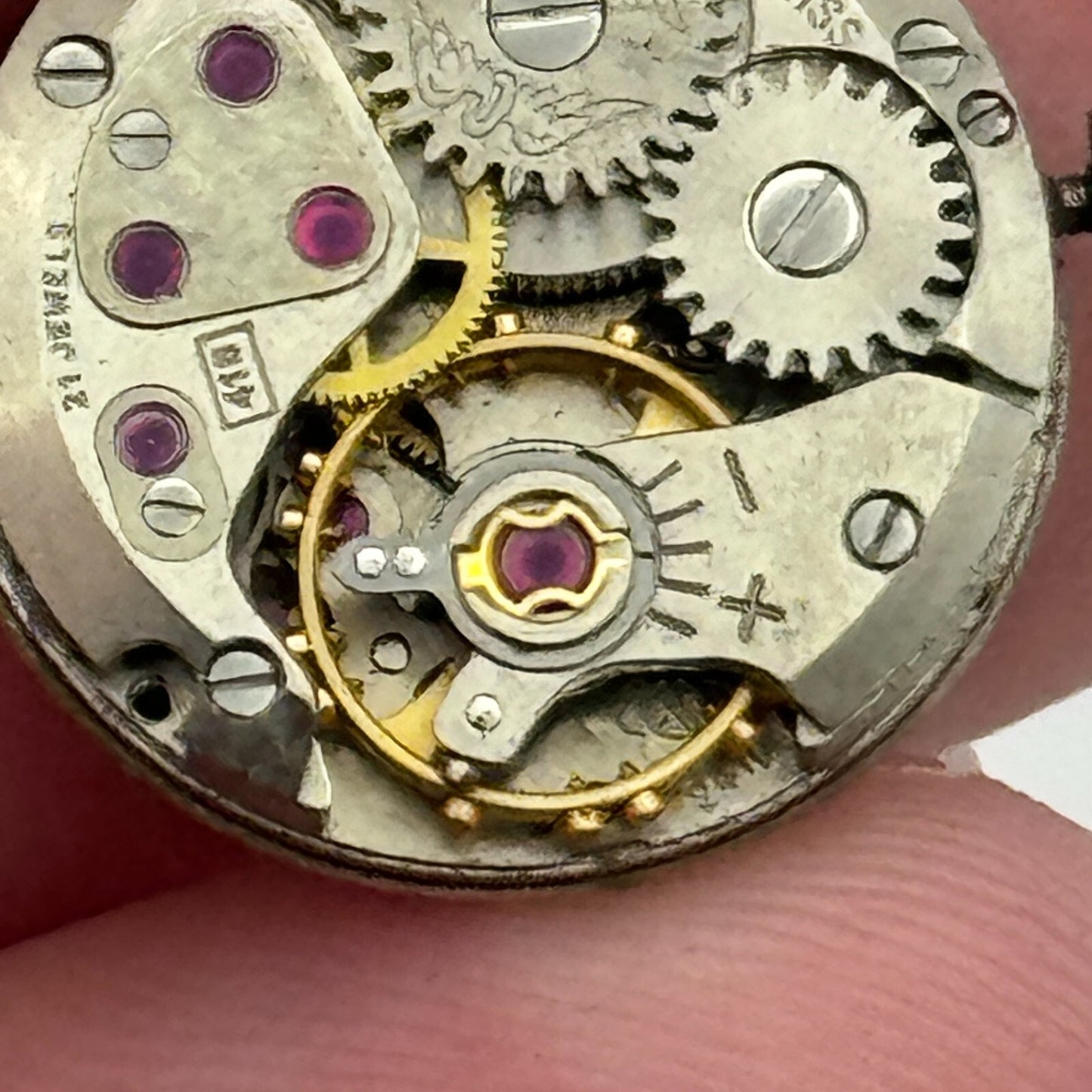 15.9mm Running ETA 2410 Rotary Maximus 415 Manual Wind Swiss Watch Movement