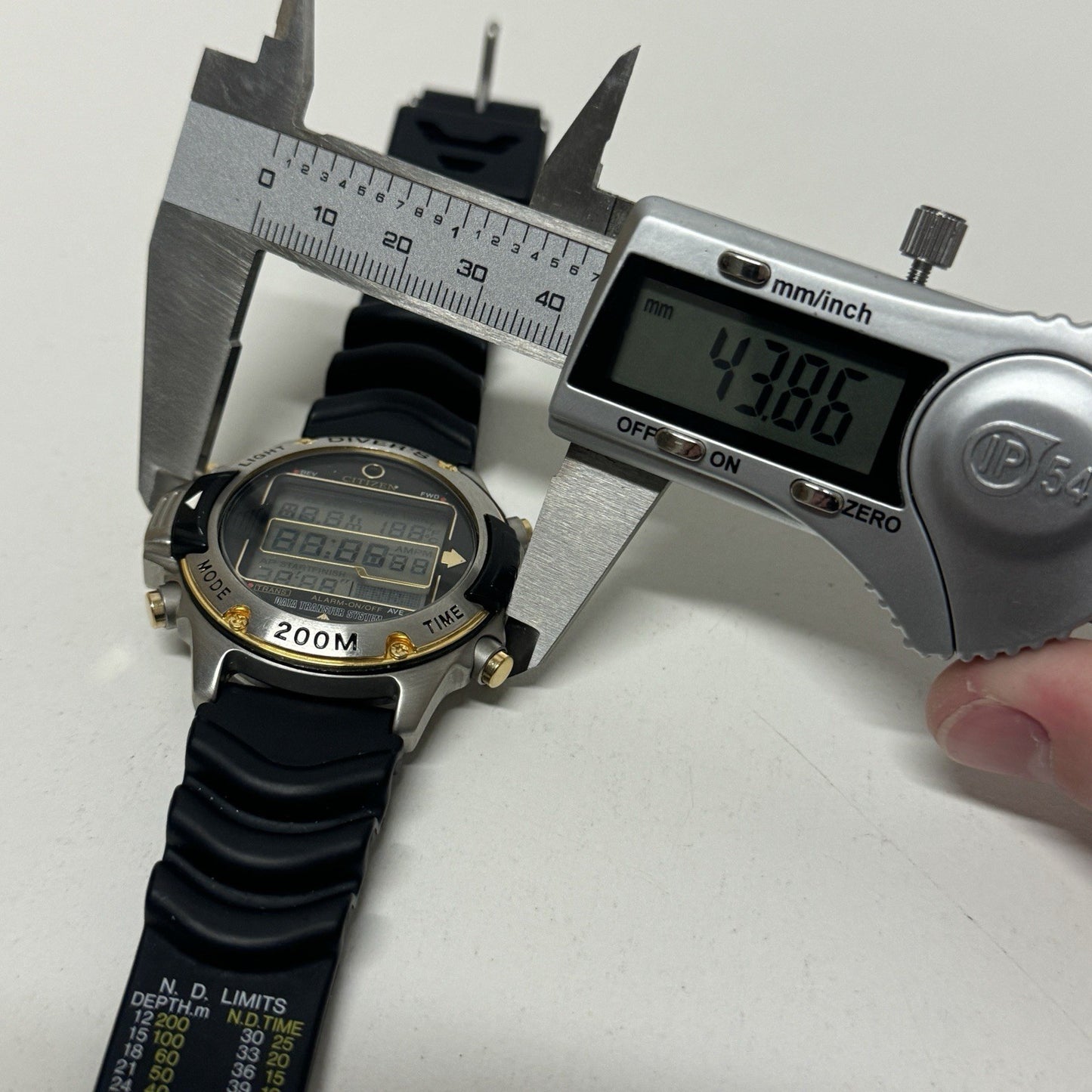46mm Citizen Promaster Hyper Aqualand D203-089821 Digital Watch Runs To Repair