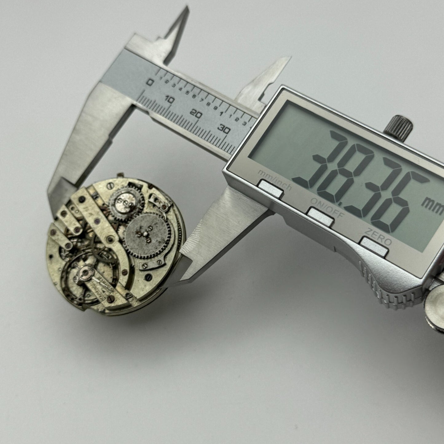 40mm Unidentified Antique Pocket Watch Movement PARTS REPAIR SPARES