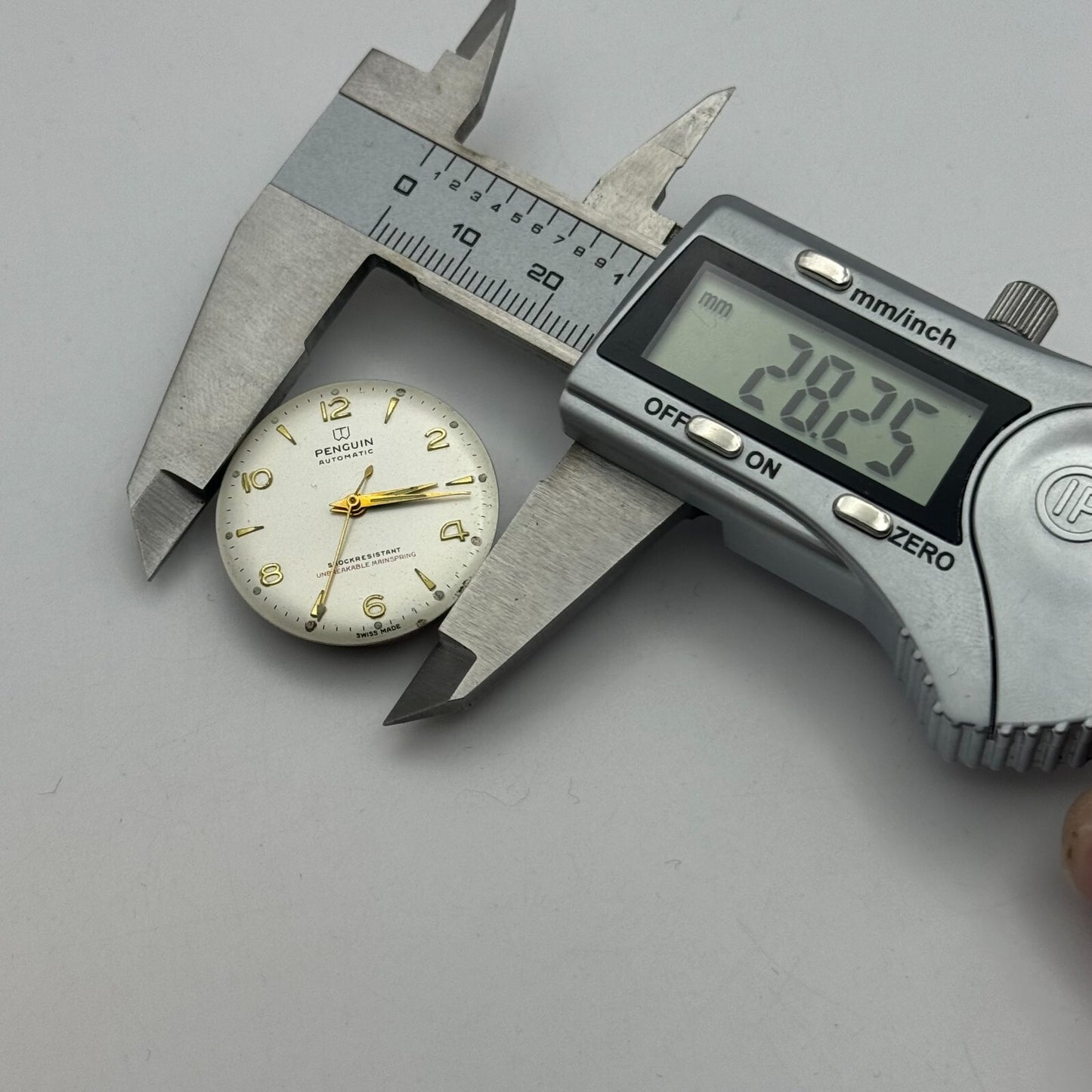 25.8mm Penguin EB 1575N Automatic 1 Jewel Watch Movement Swiss Vintage PARTS