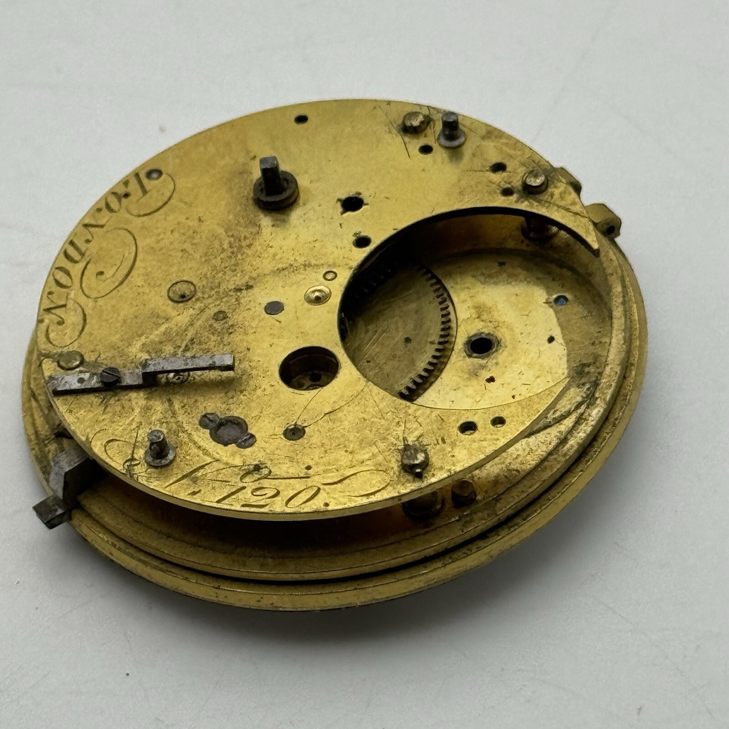 47.8mm Unidentified London Pocket Watch Movement Roman Numerals Dial FOR PARTS