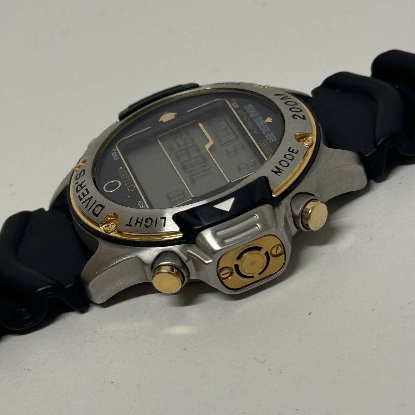 46mm Citizen Promaster Hyper Aqualand D203-089821 Digital Watch Runs To Repair