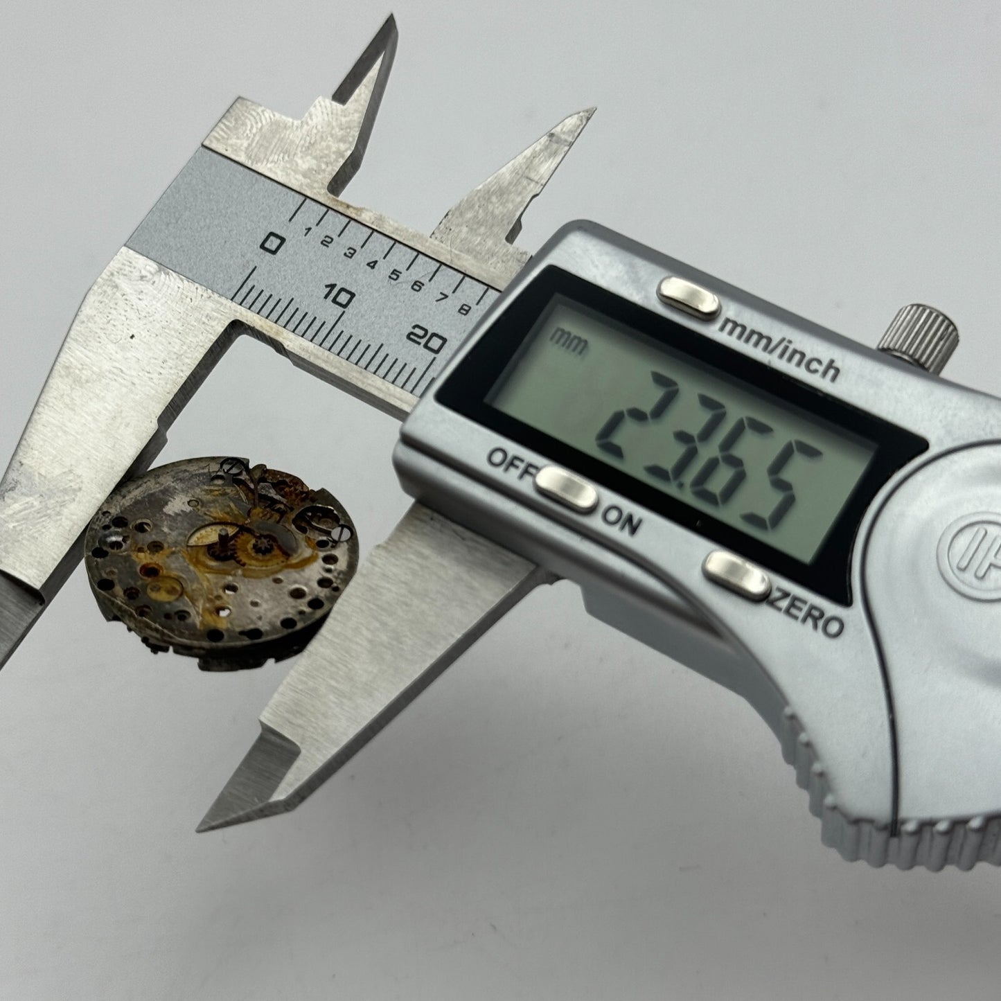 23.6mm AS 489 A Schild Balance Intact Manual Wind Swiss Watch Movement PARTS
