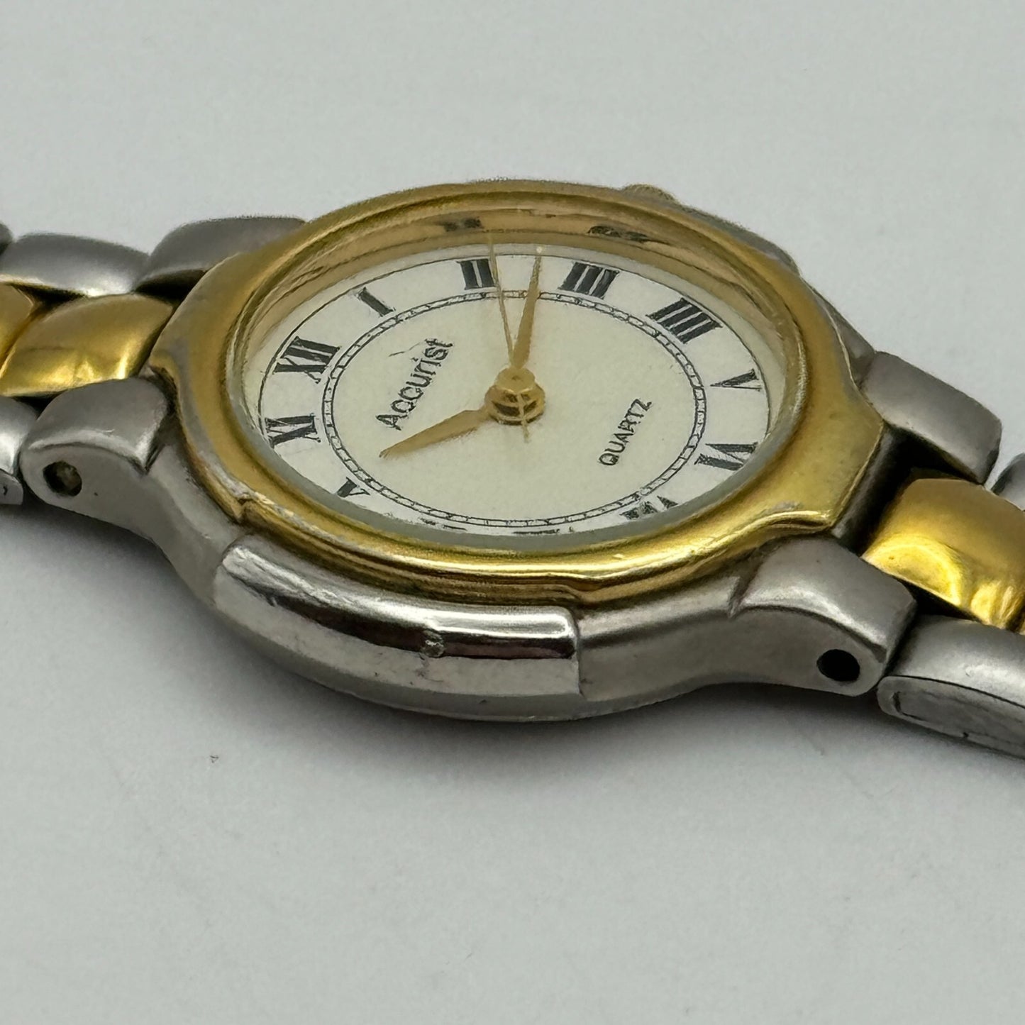 24mm Working Ladies Accurist 813000 Two Tone Vintage Quartz Watch Japan 7.3 Inch