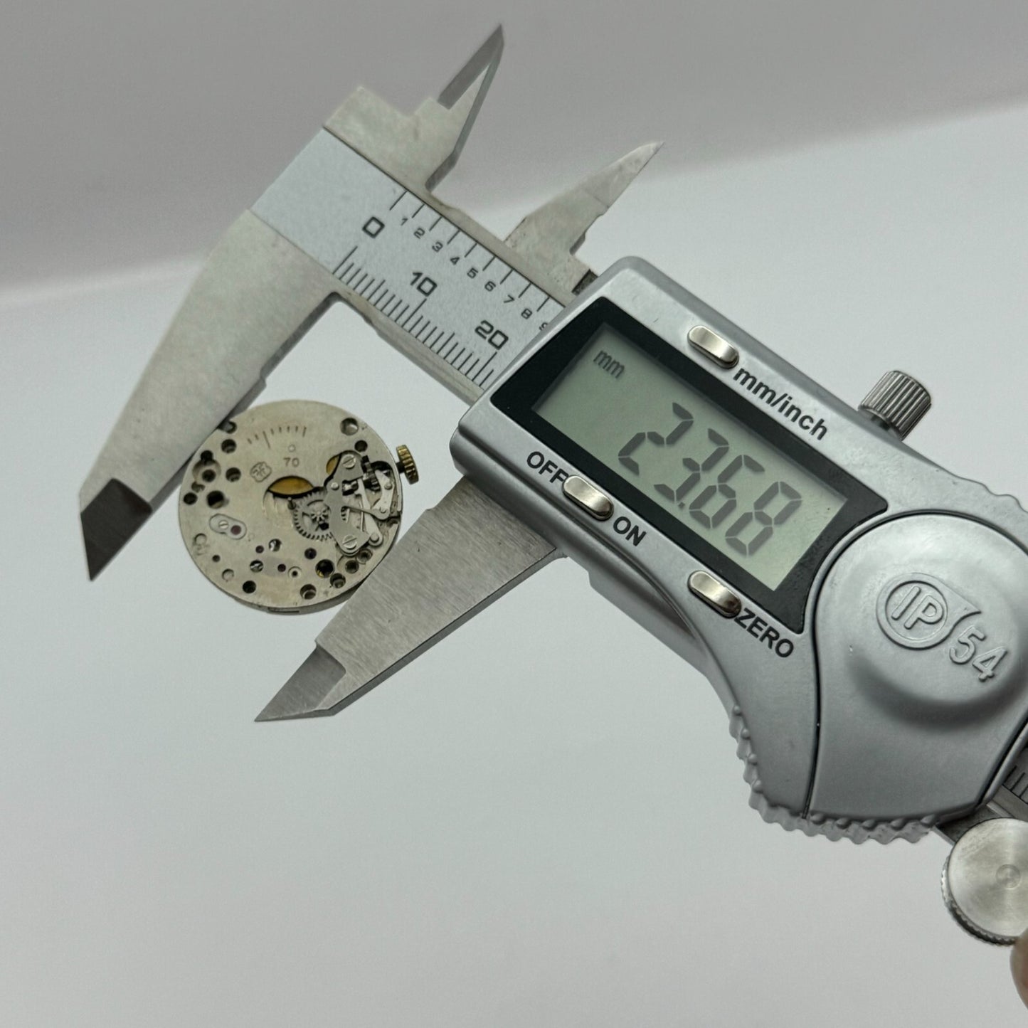 23.6mm Running Olma FHF 70 Manual Wind 15 Jewels Swiss Watch Movement PARTS