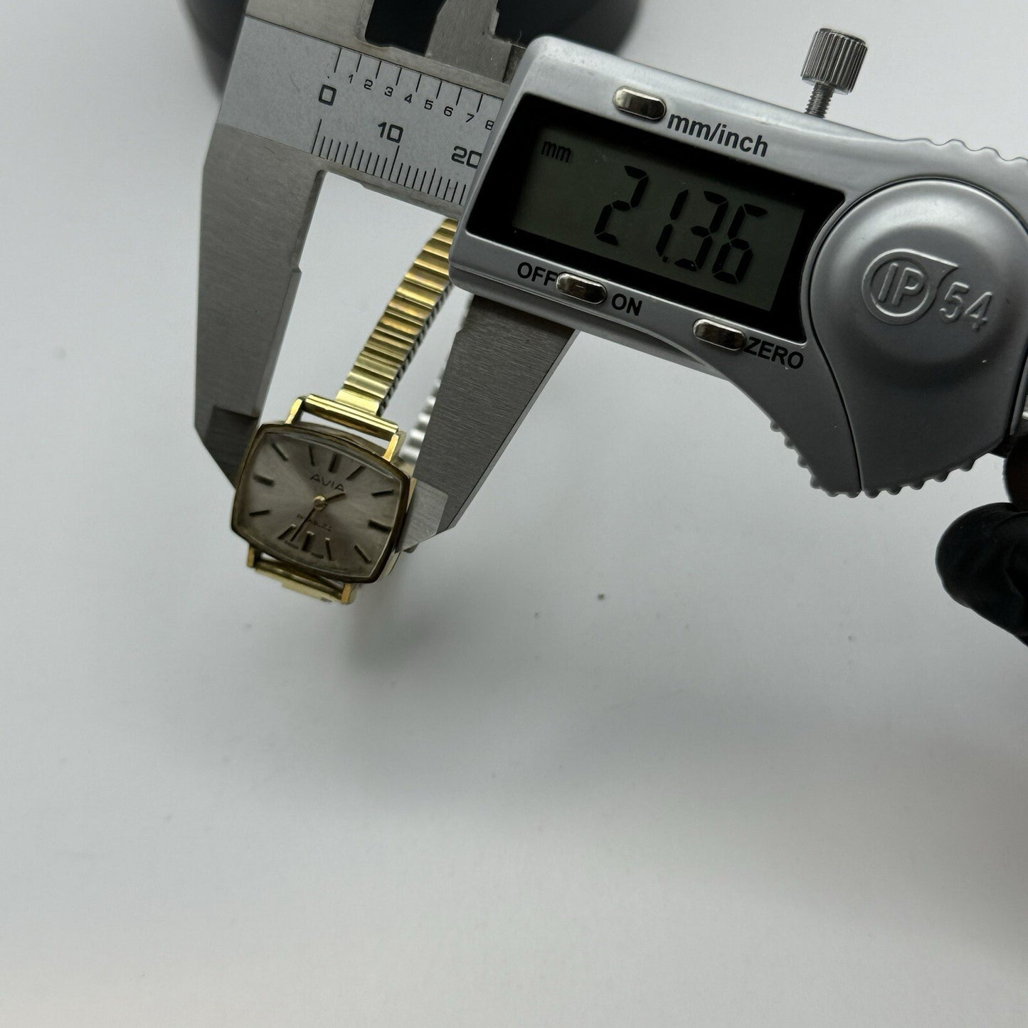 21mm WORKING Vintage Avia Art Deco Expandable Strap Ladies Cocktail Wristwatch