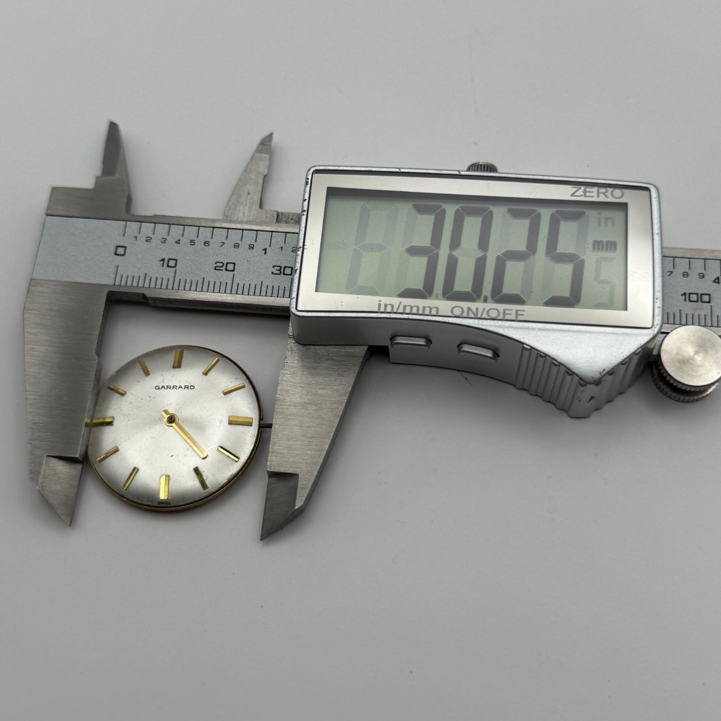 ETA 2391 Watch Movement Garrard Manual Wind Vintage Swiss Parts Repair 29.3mm