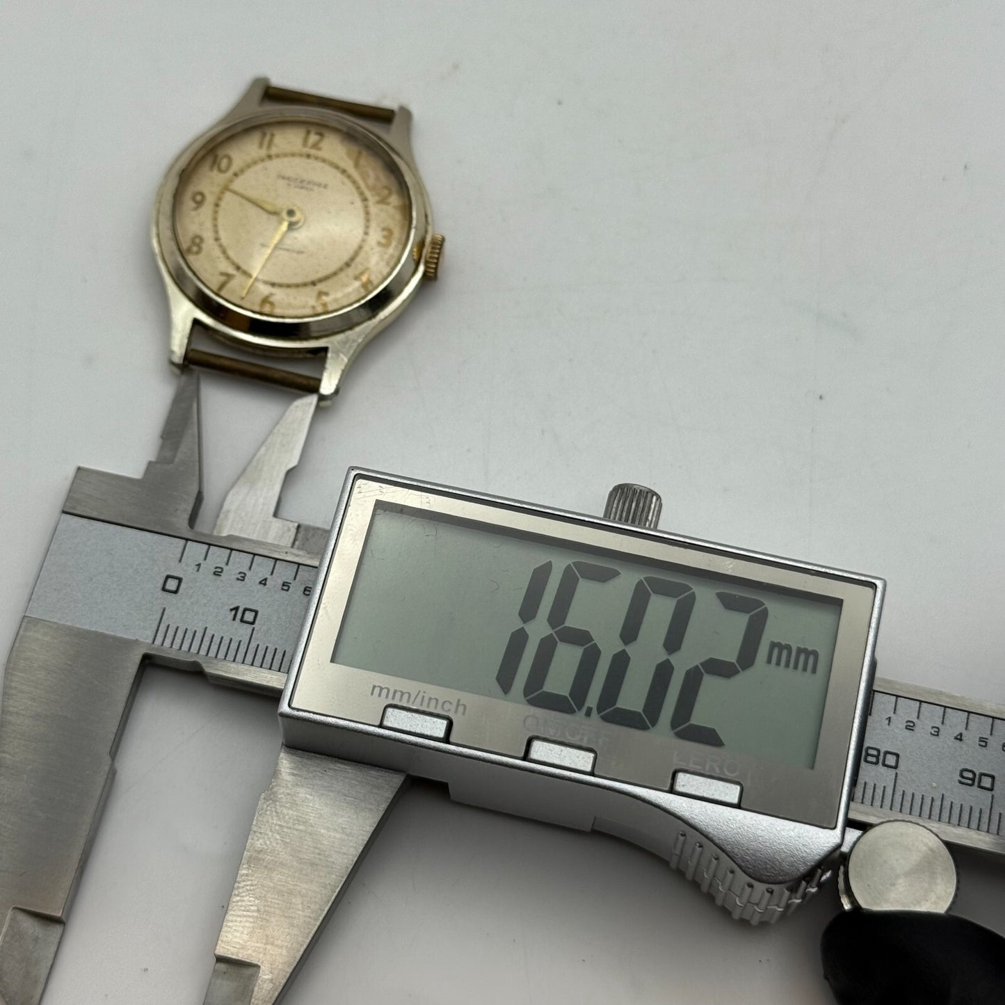 33mm Men’s Vintage Ingersoll Shockproof A4 Great Britain Watch PARTS REPAIR