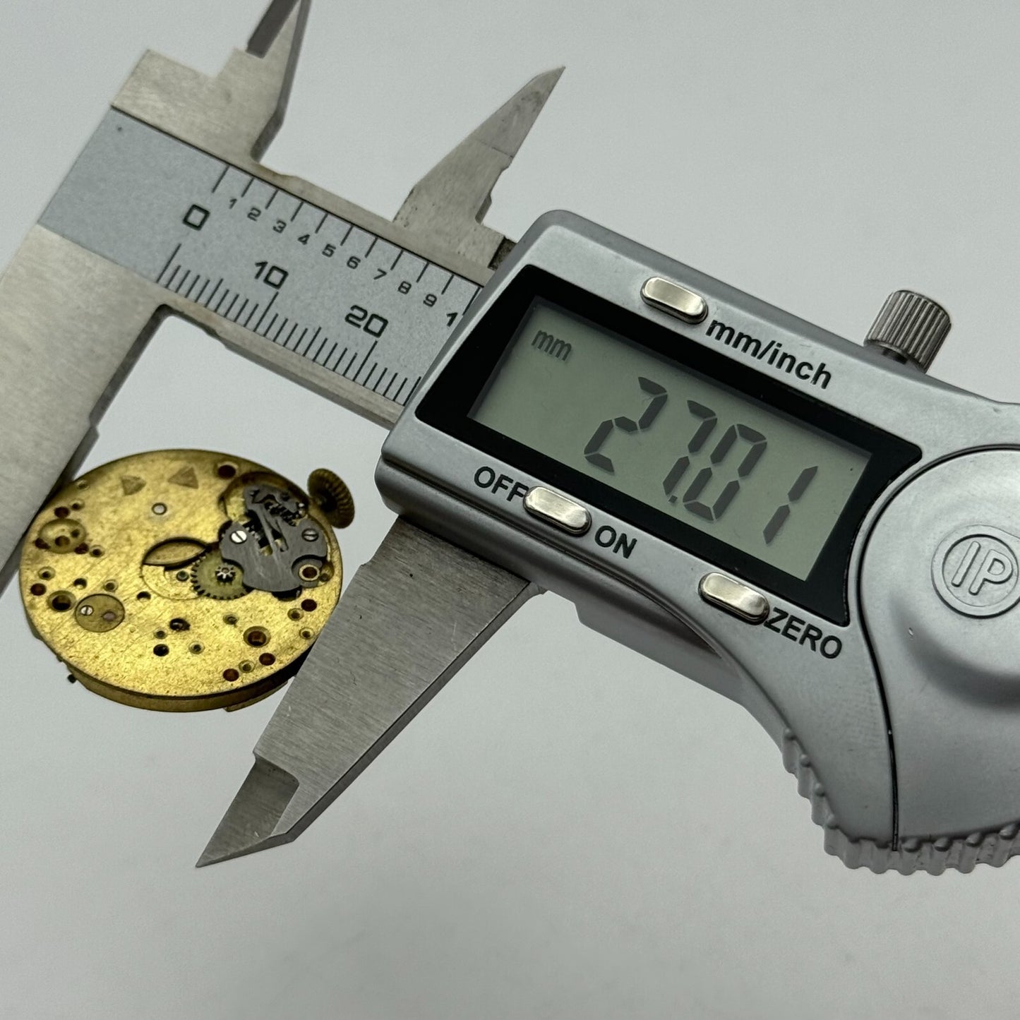 27mm Unidentified Balance Ok Trench Mens Watch Movement Manual Wind Swiss PARTS