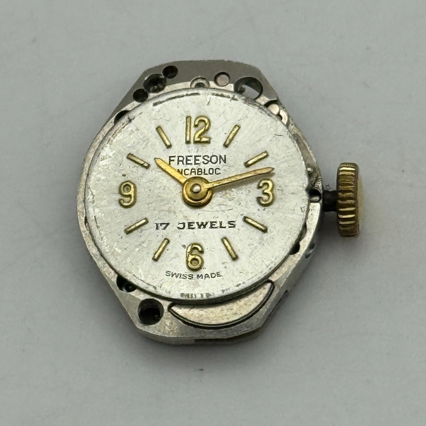 15mm Ladies FHF ST 69 Swiss 17 Jewels Manual Wind Watch Movement Vintage PARTS