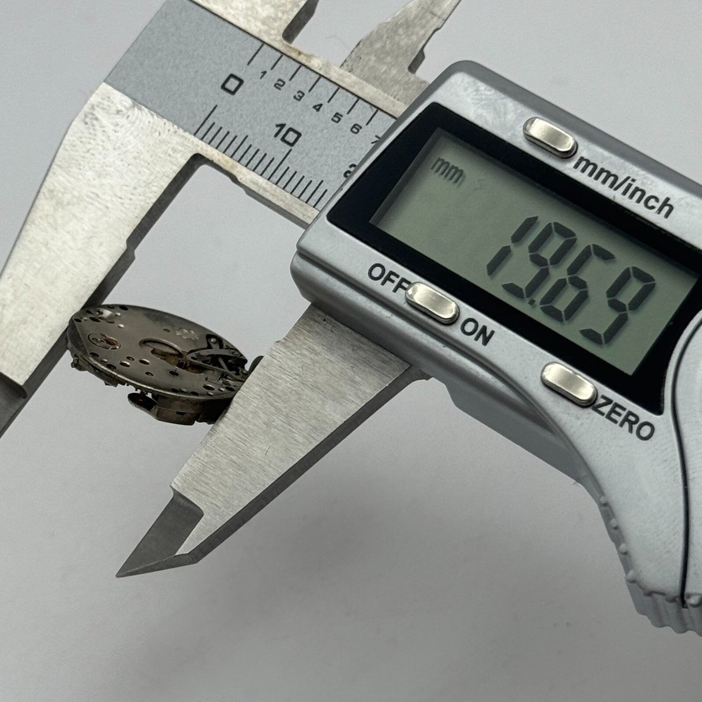 19.7mm Sterling Shield Peseux P 60 Balance Ok Manual Wind Watch Movement PARTS