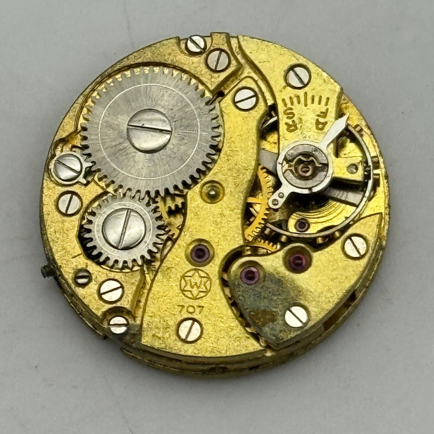 23.6mm West End Watch Co W 707 Manual Wind Watch Movement Swiss Vintage PARTS