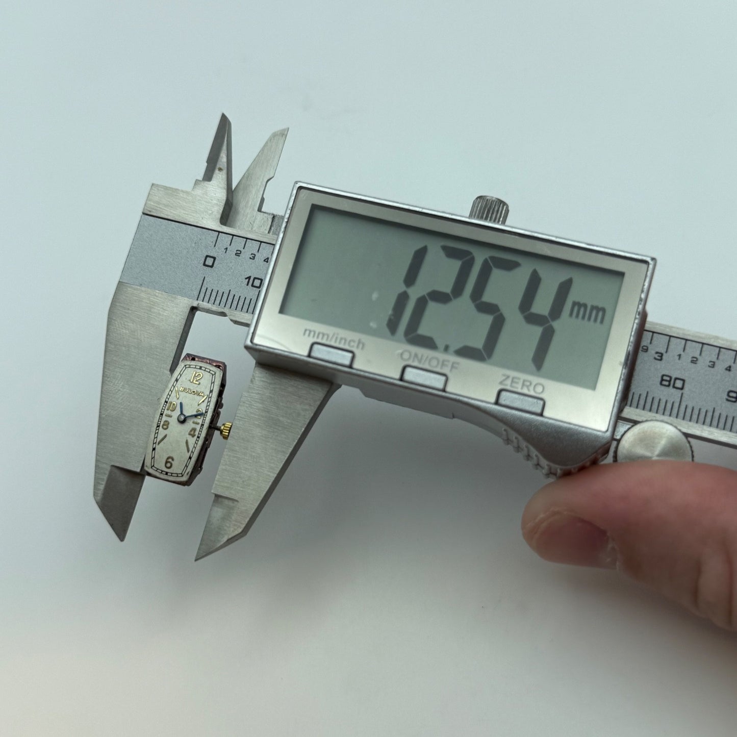 9mm Vintage Bulova Ladies Baguette Tank Nicolet Swiss Watch Movement FOR PARTS