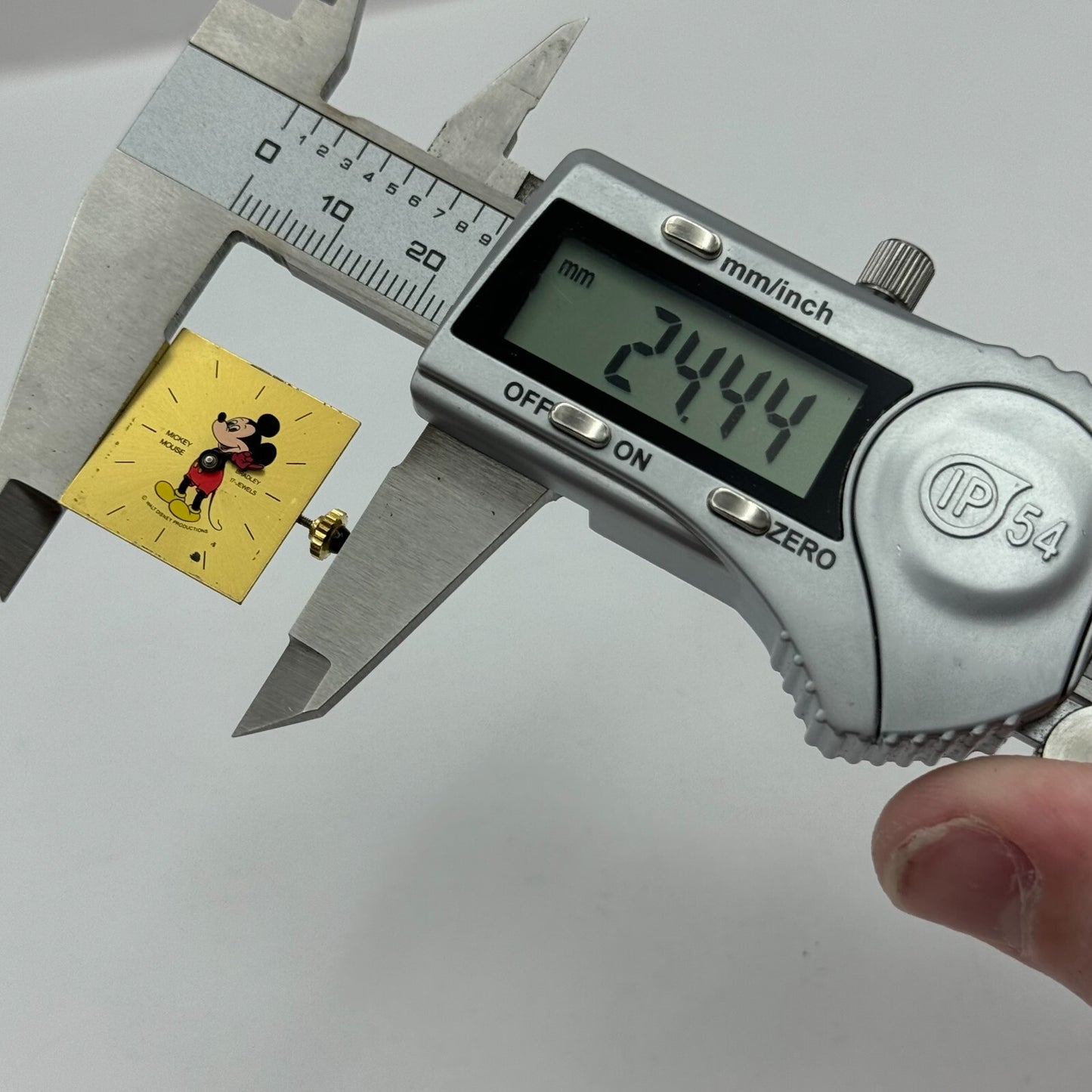 19.5mm Running Mickey Mouse Bradley Walt Disney RAX 6061-21 Watch Movement PARTS
