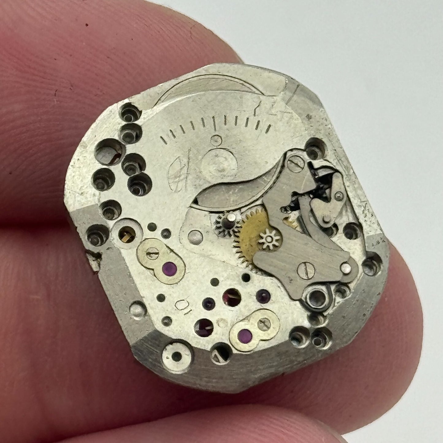 18.5mm Wittnauer 9WN Manual Wind 17 Jewels Swiss Watch Movement PARTS SPARES