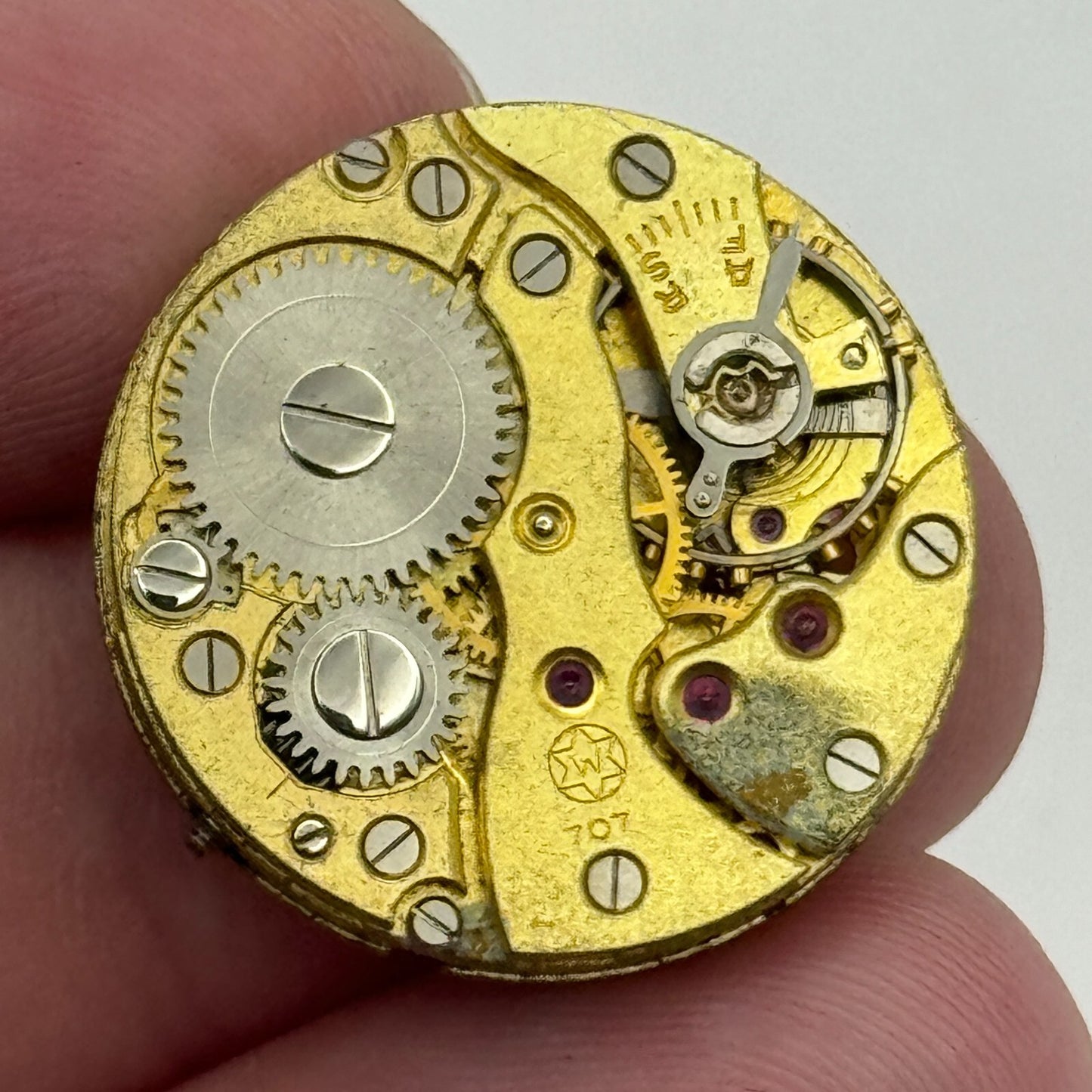 23.6mm West End Watch Co W 707 Manual Wind Watch Movement Swiss Vintage PARTS