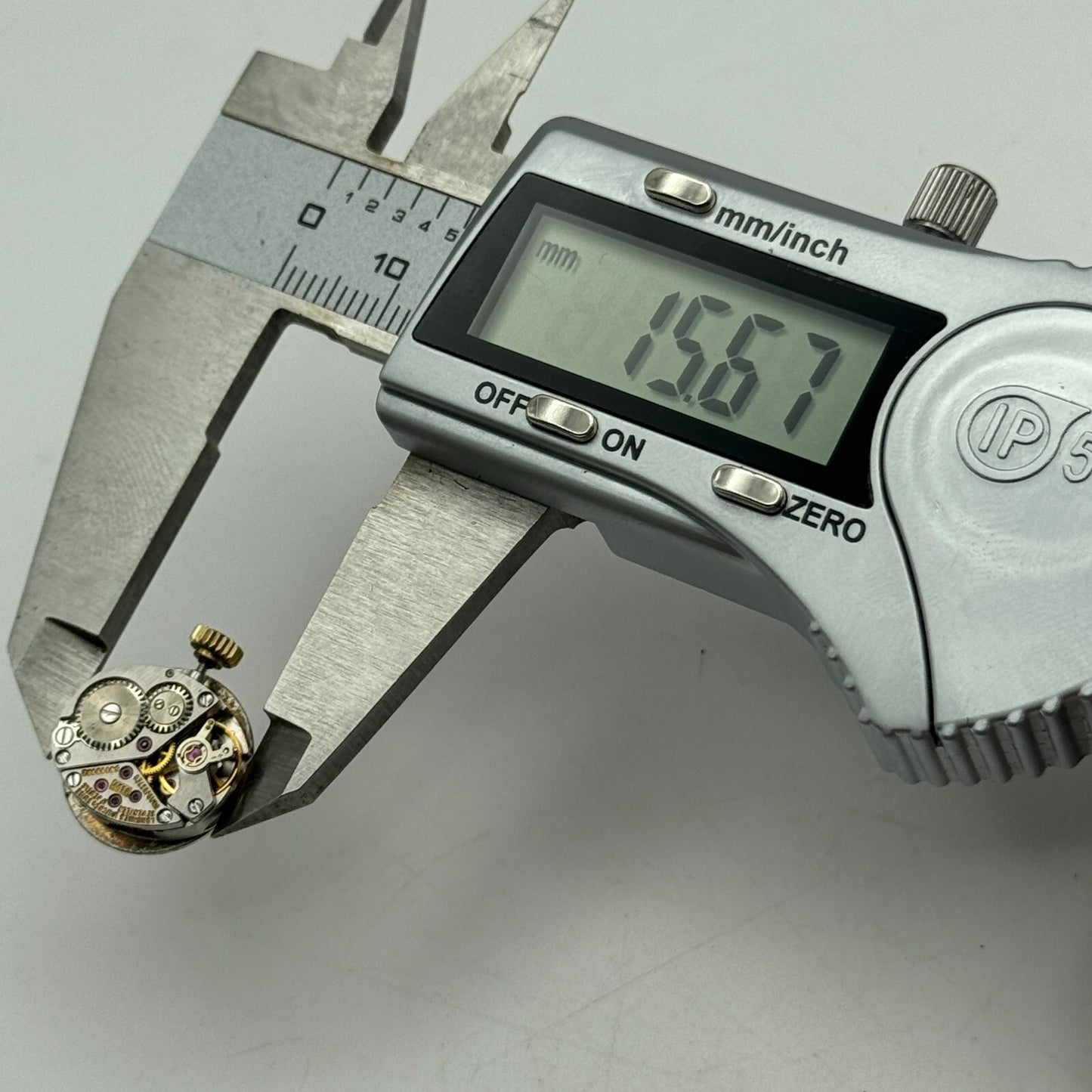 12.9mm Ladies Longines Cal 5602 Manual Wind Watch Movement Swiss Vintage PARTS
