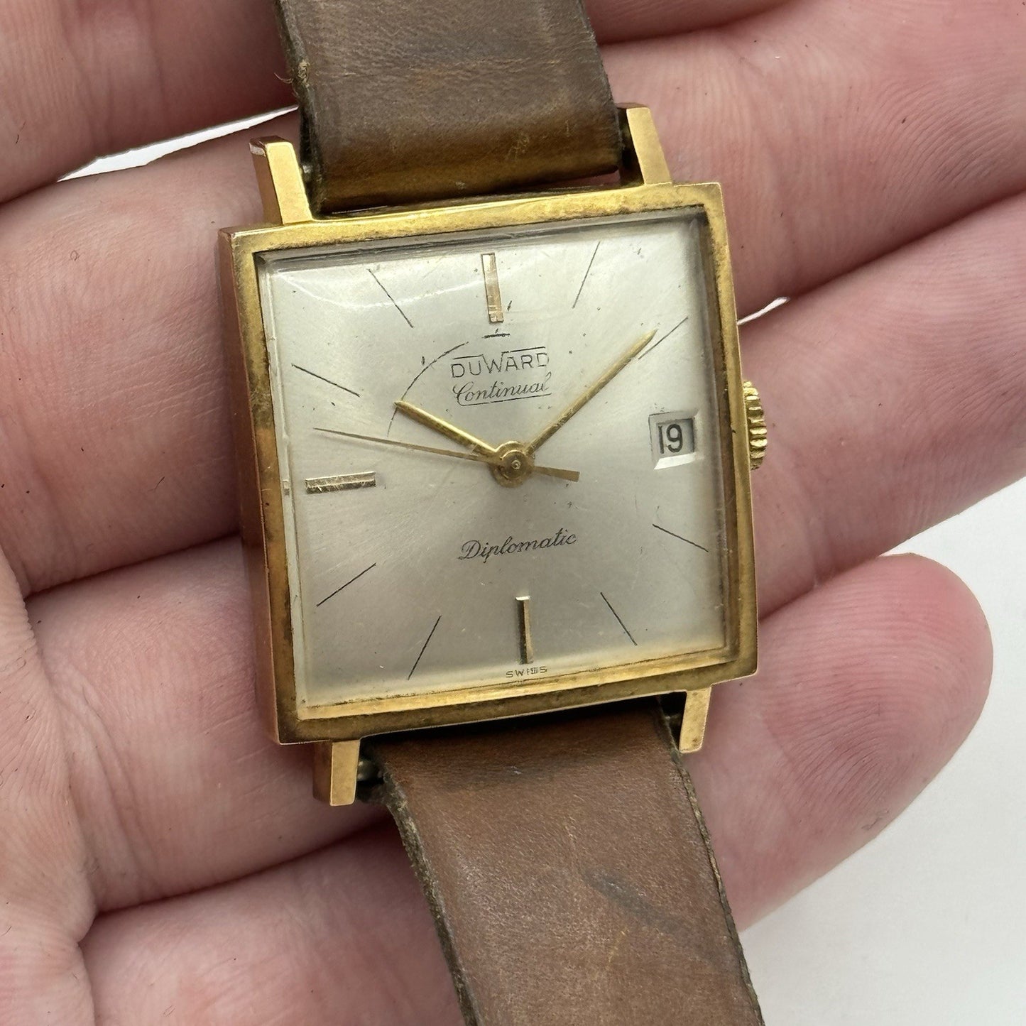 28mm Duward Diplomatic ETA 2472 Automatic Square Vintage Watch RESTORE PARTS