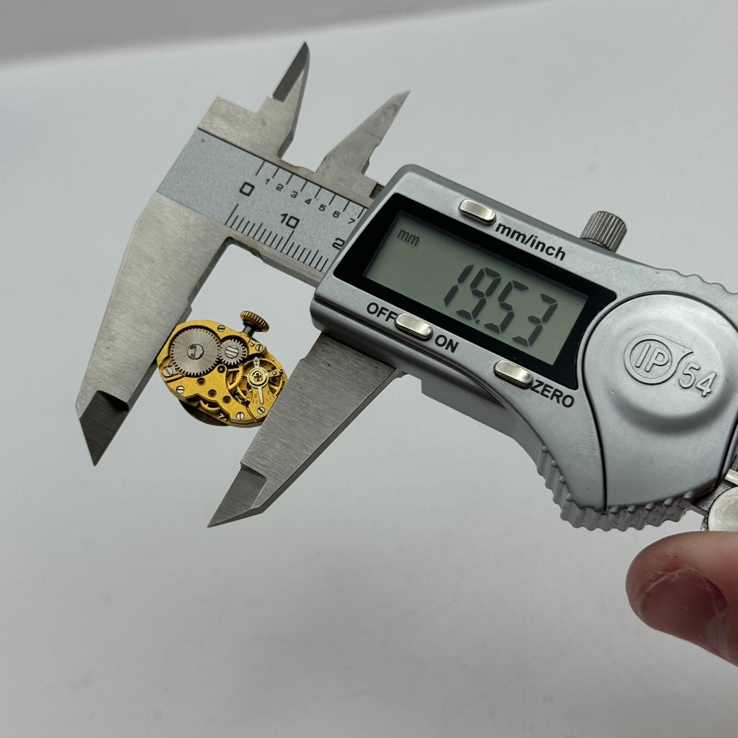 12.7mm Ladies Running Smiths Imperial Manual Wind Watch Movement Vintage PARTS