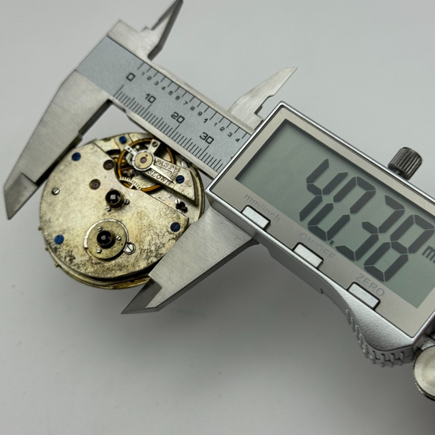 43.2mm Antique Key Wound Balance Intact Pocket Watch Movement Dial Hands PARTS