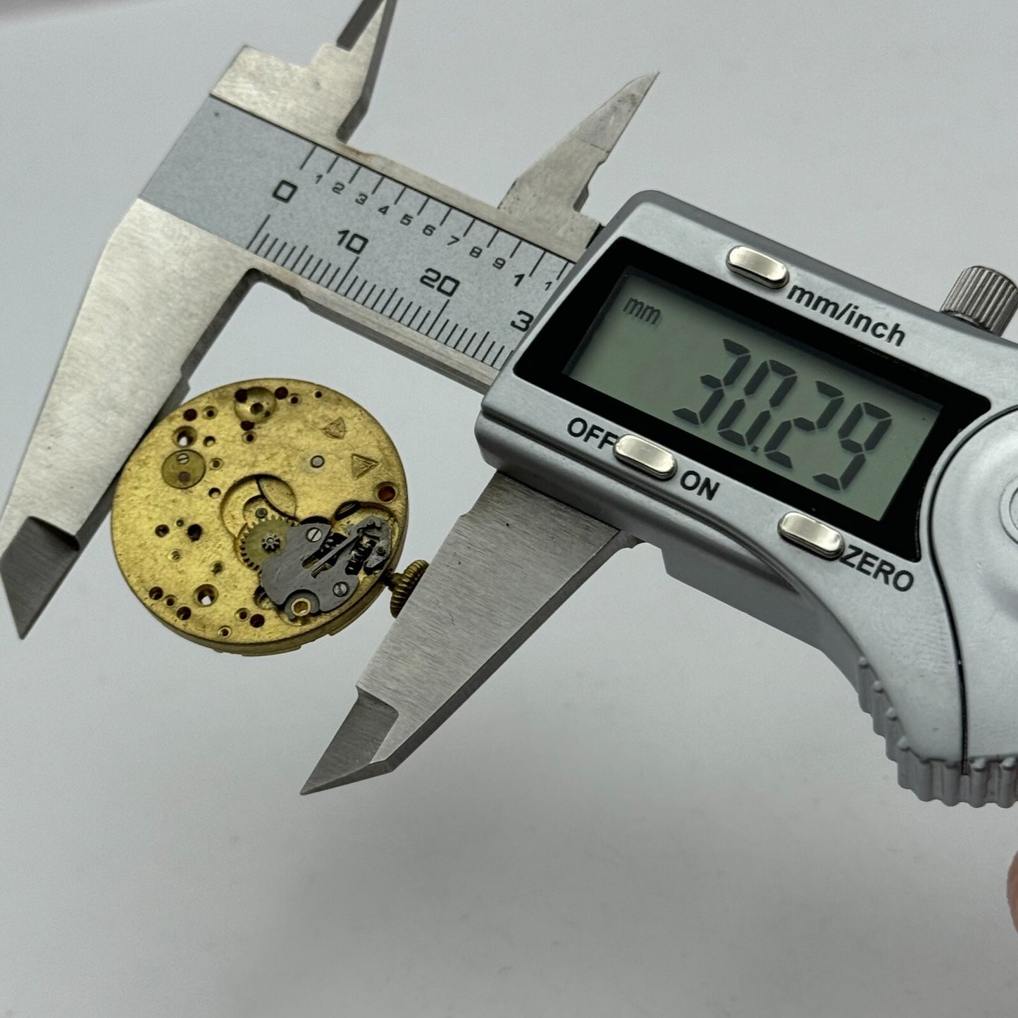 27mm Unidentified Balance Ok Trench Mens Watch Movement Manual Wind Swiss PARTS