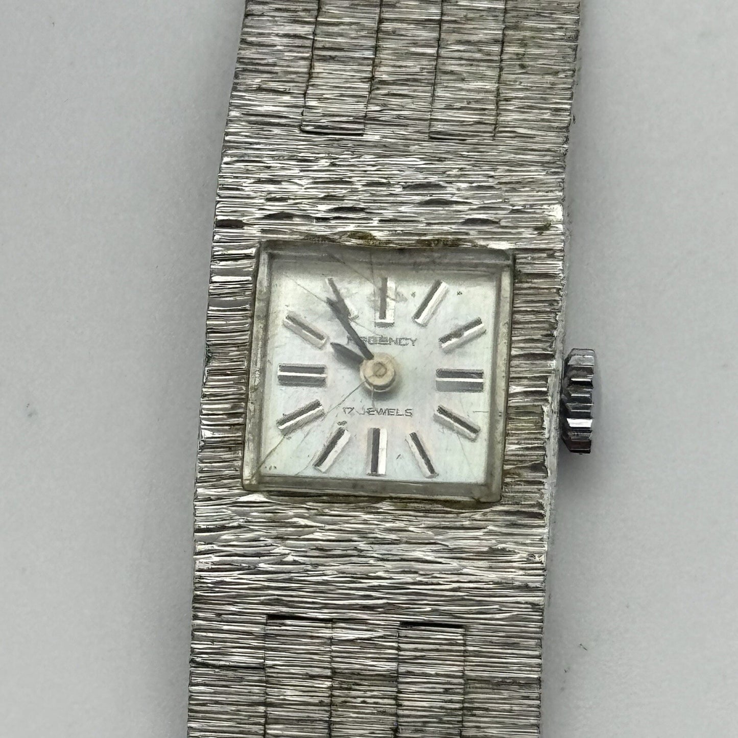 15mm WORKING Ladies Regency Silver Tone Bark Affect Manual Wind Vintage Watch