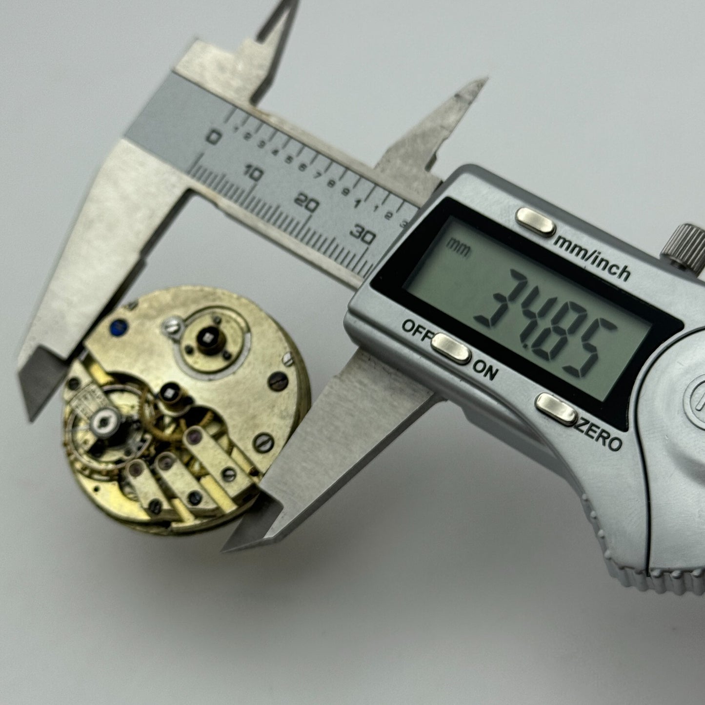 36.2mm Unidentified Antique Key Wound Pocket Watch Movement PARTS REPAIR SPARES