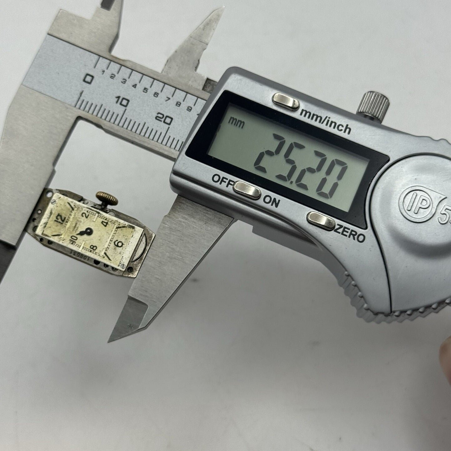12.1mm Cyma Tavannes Cal 345 High Quality Tank Watch Movement Restoration Parts