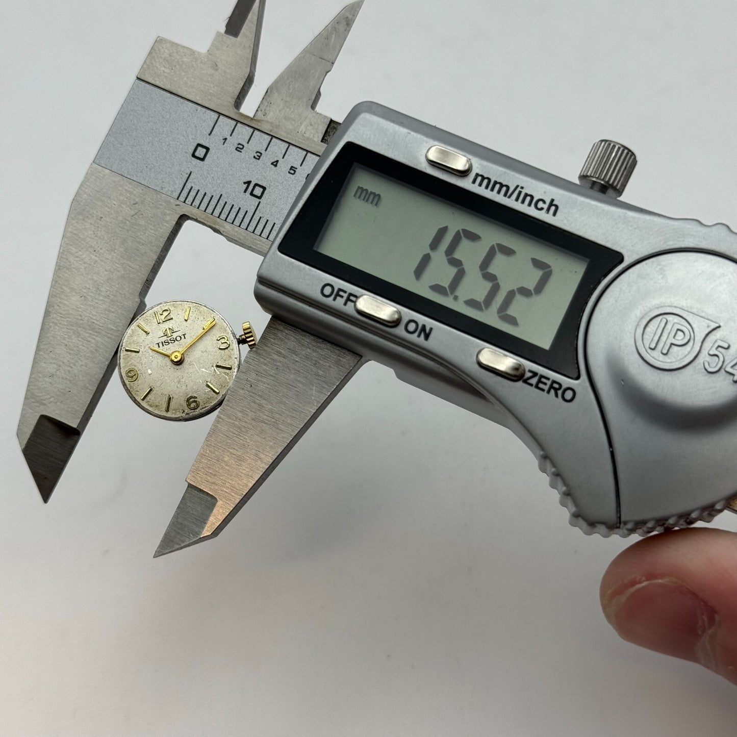 15.5mm Running Tissot 709 Manual Wind 17 Jewels Watch Movement PARTS REPAIR