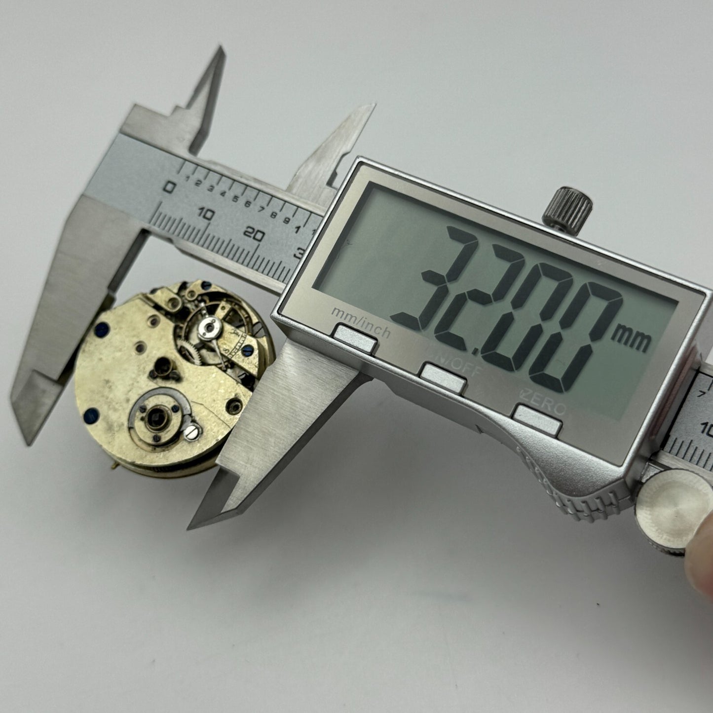 33.7mm Antique Unidentified Key Wound Pocket Watch Movement Dial PARTS REPAIR