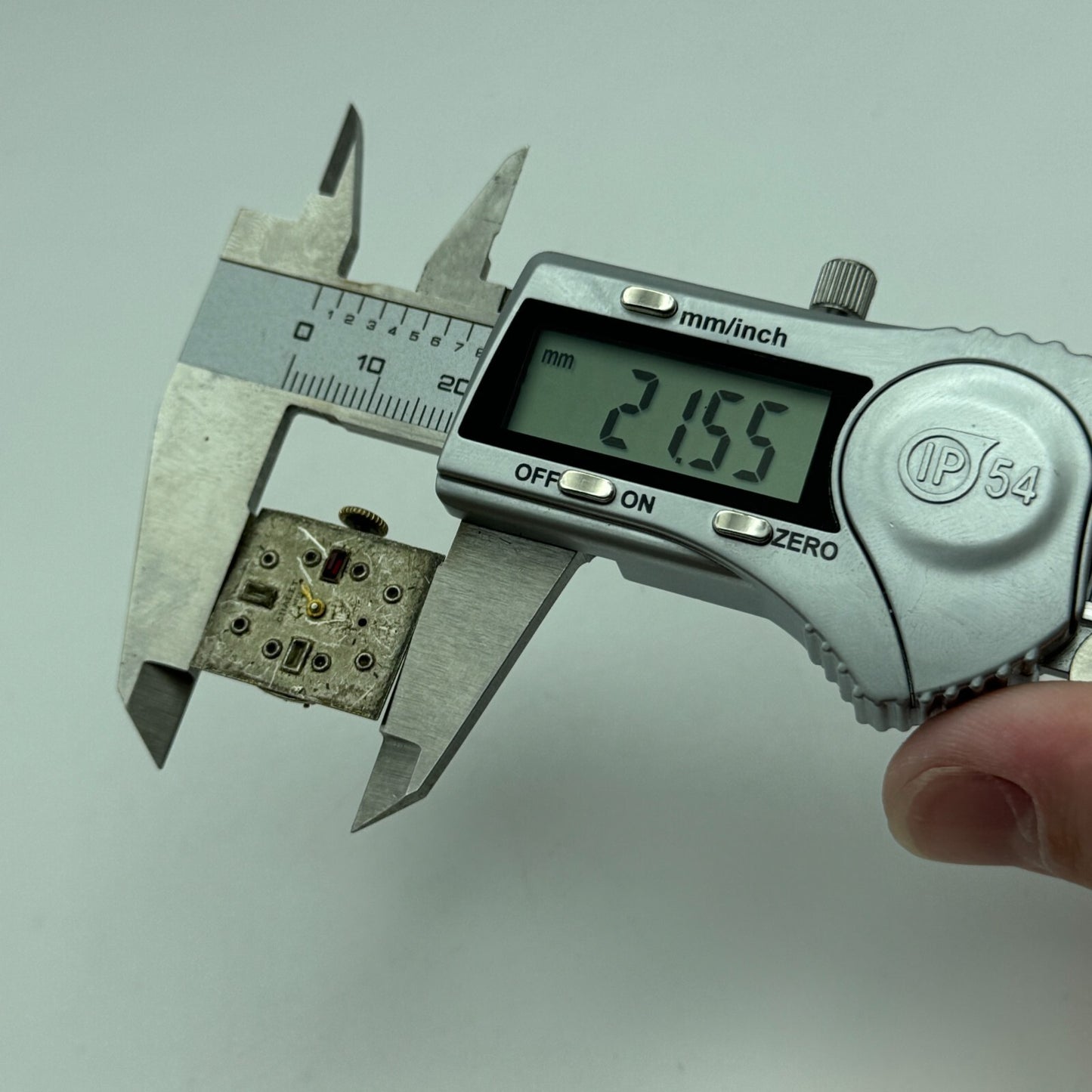 19.7mm Chalet AS 970 A Schild Manual Wind Watch Movement Swiss Vintage PARTS