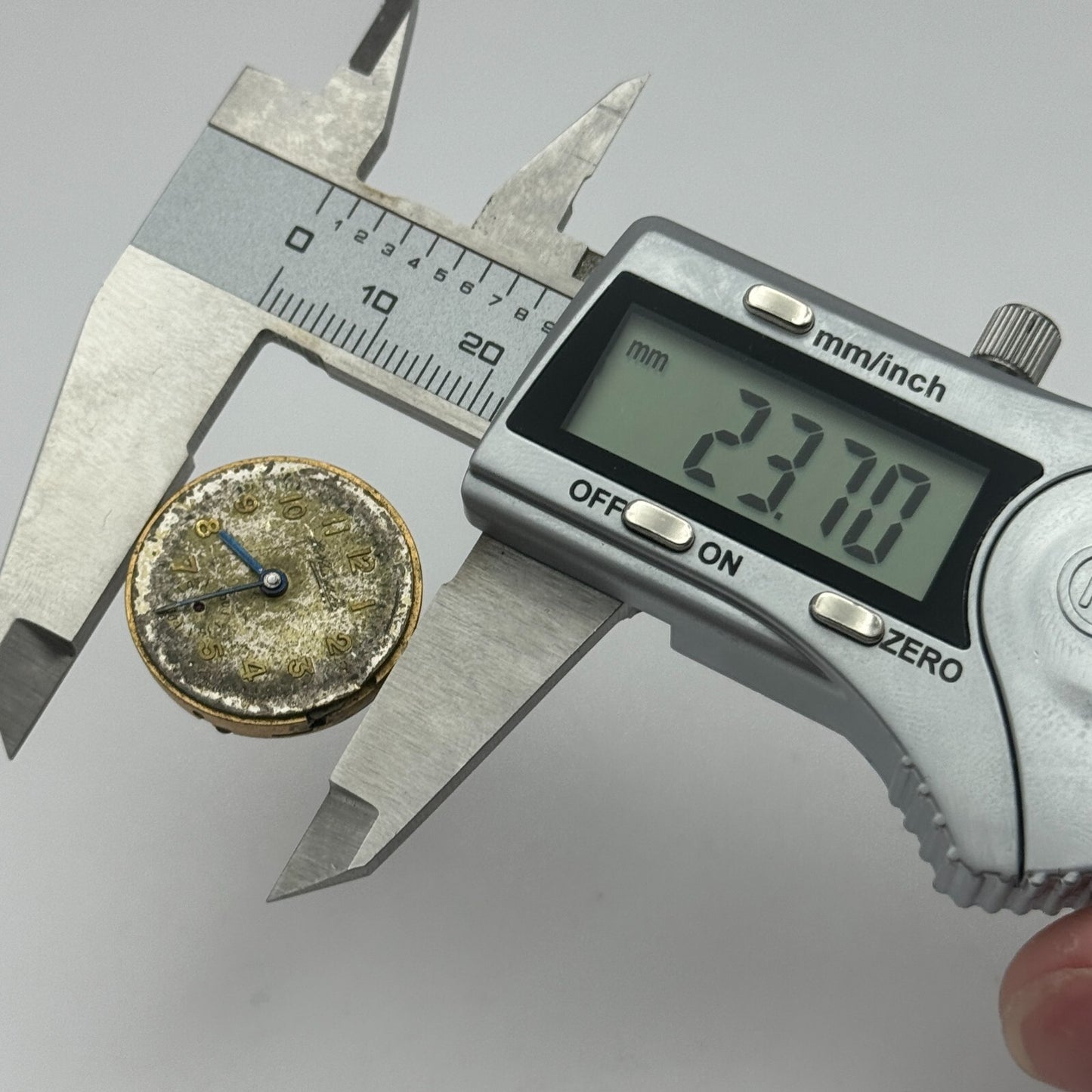 23.6mm Thomas Russell & Son Cal 25 Sub Seconds Manual Wind Watch Movement PARTS