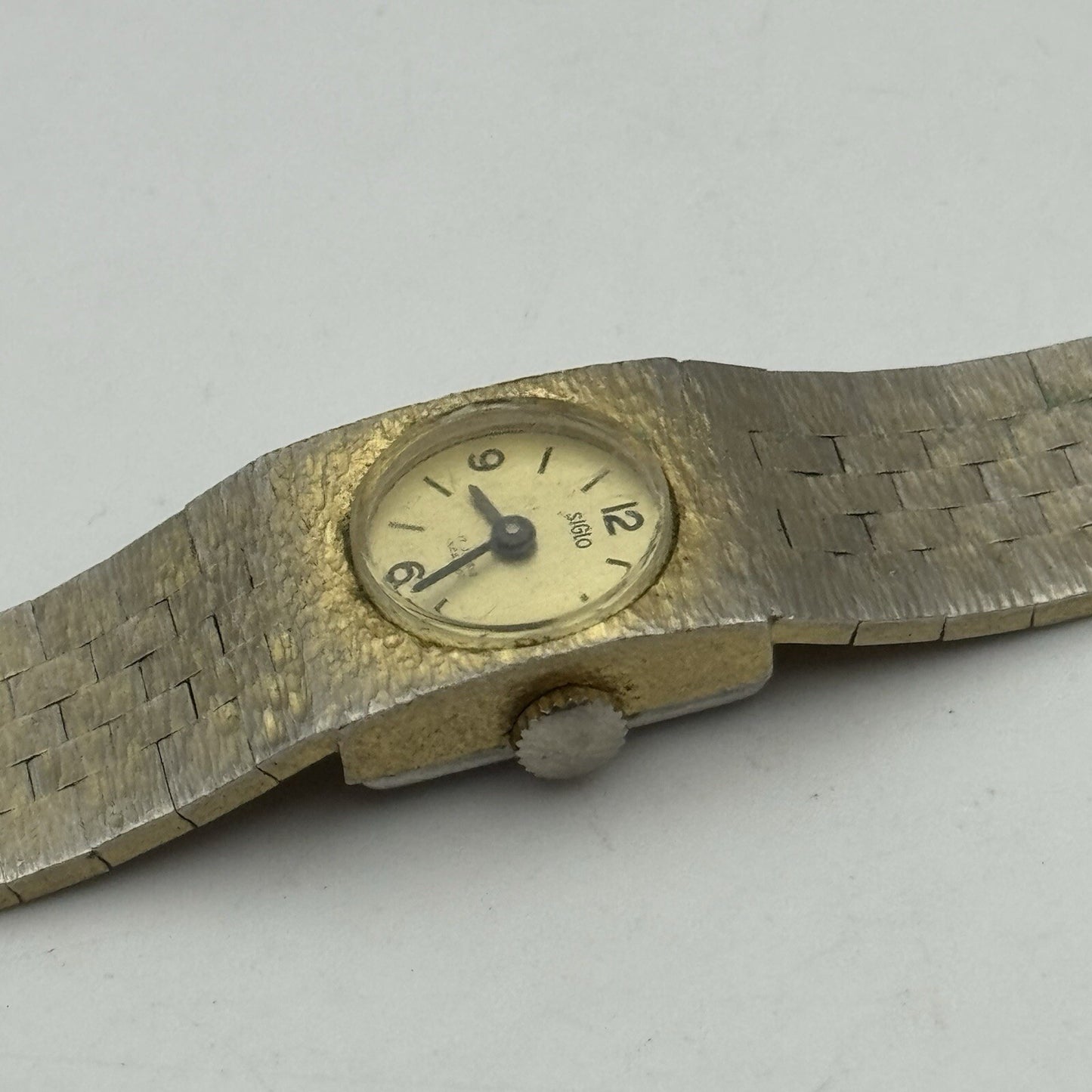 16mm Ladies Siglo Full Lever Faded Gold Manual Wind Vintage Watch 2 Mins Fast