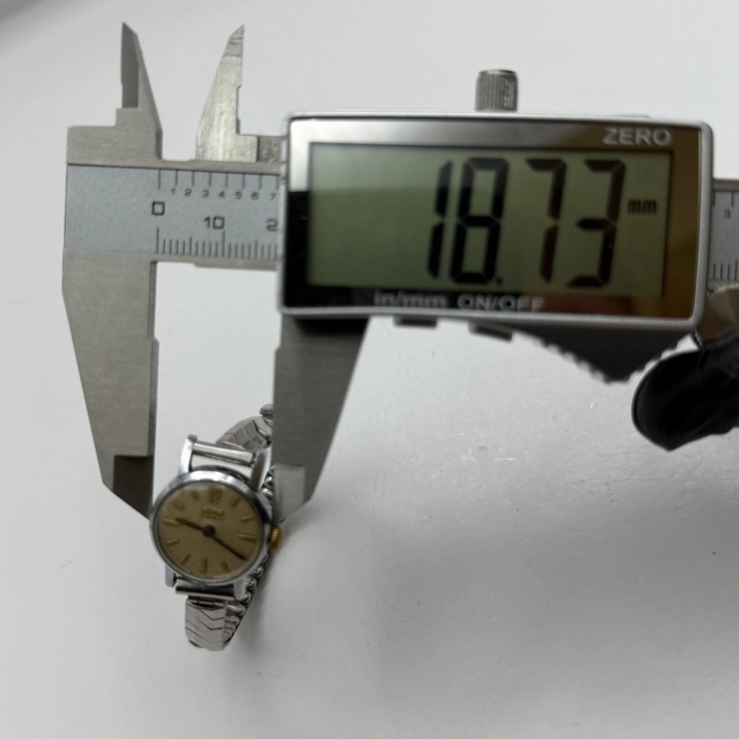 20mm Vintage Ladies Avia 15 Jewels Swiss Stainless Steel Manual Wind Watch PARTS