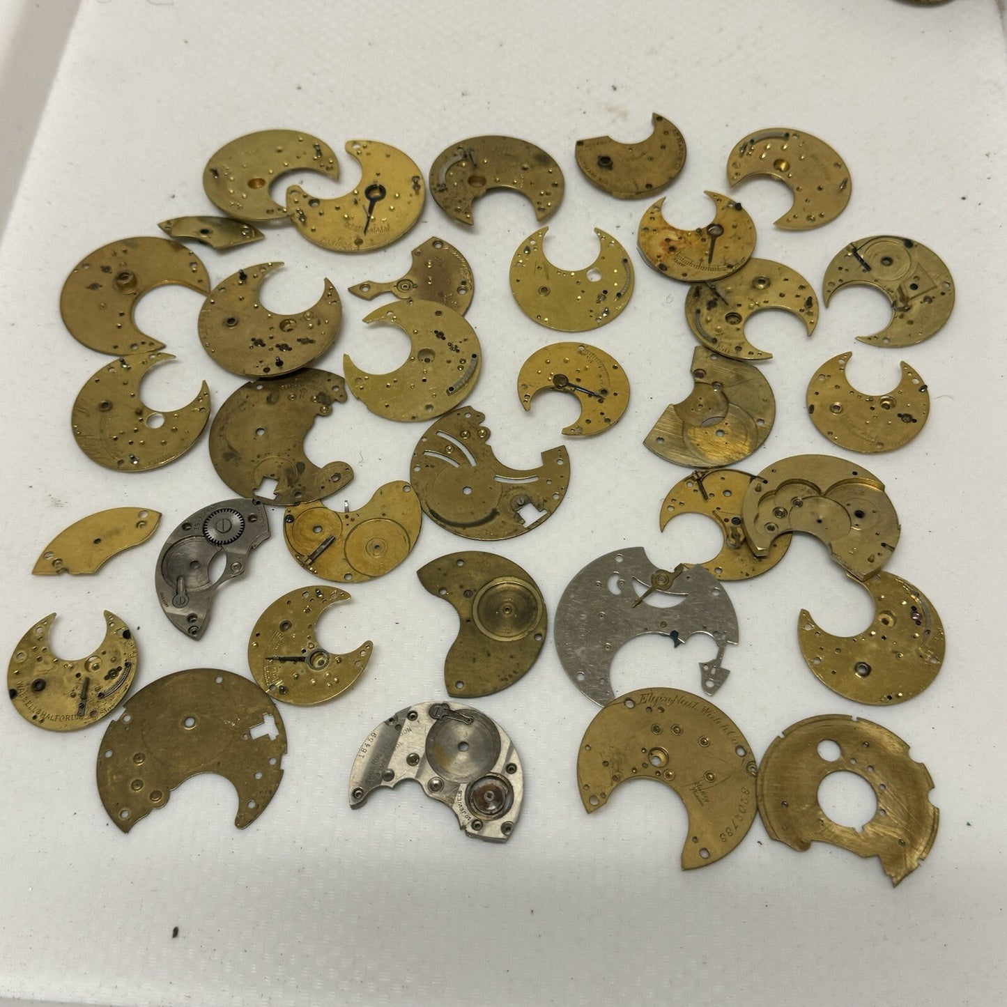 250 Grams Mixed Small Pocket Watch Movement Parts Watchmakers Job Lot Spares