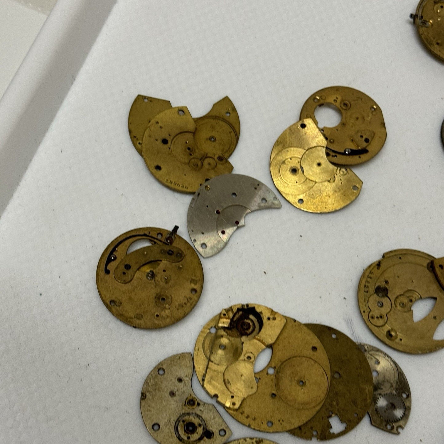 390 Grams Mixed Partial Pocket Watch Movements Watchmakers Job Lot Spares Parts