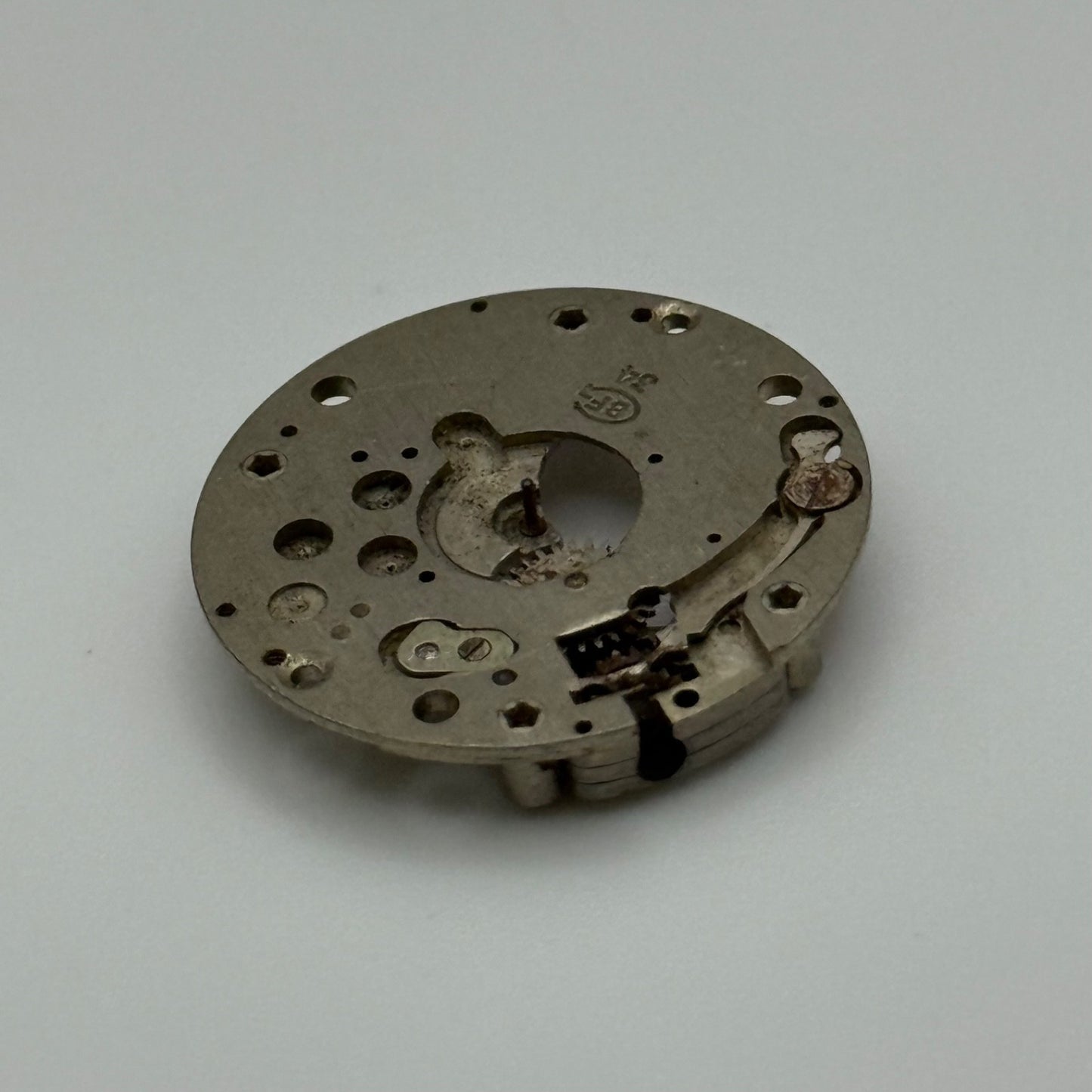 BFG 34 Watch Movement Manual Wind Vintage Swiss Partial Parts Or Repair 23.7mm