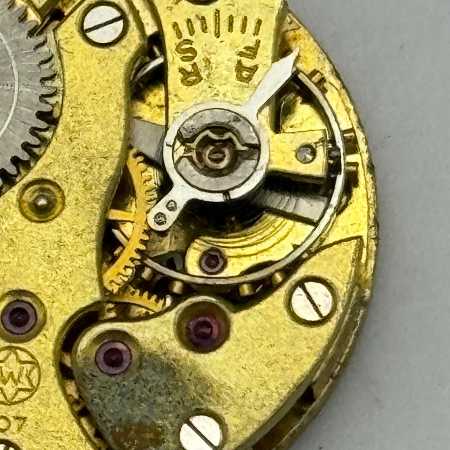 23.6mm West End Watch Co W 707 Manual Wind Watch Movement Swiss Vintage PARTS