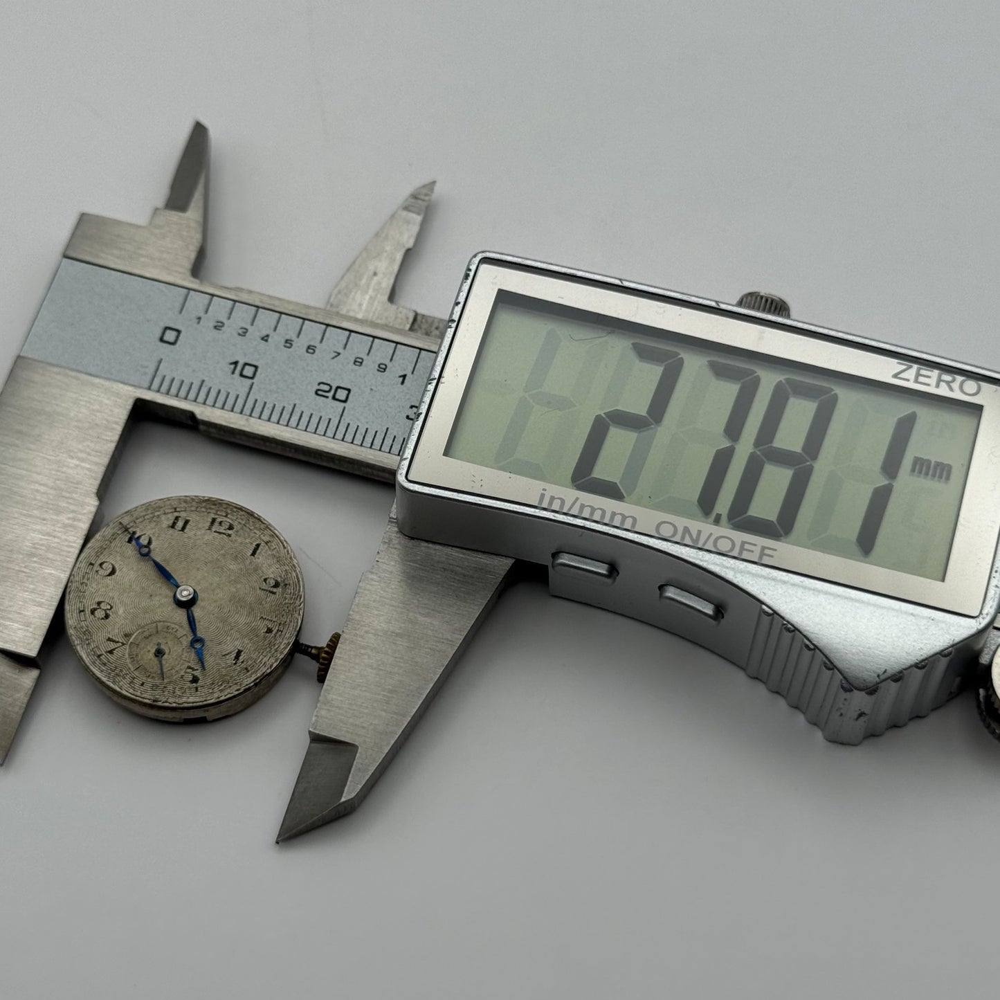 Centaur Mark II Watch Movement Running Manual Wind Vintage Parts Repair 23.6mm