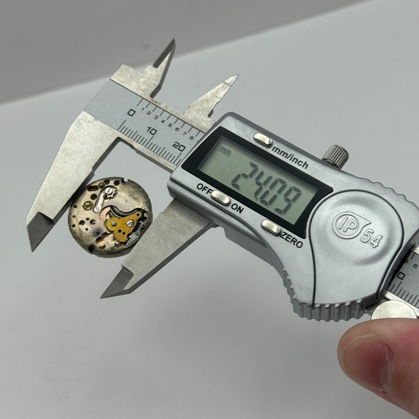 24mm Derrick Arogno A 120 Balance Ok Manual Wind Swiss Watch Movement PARTS